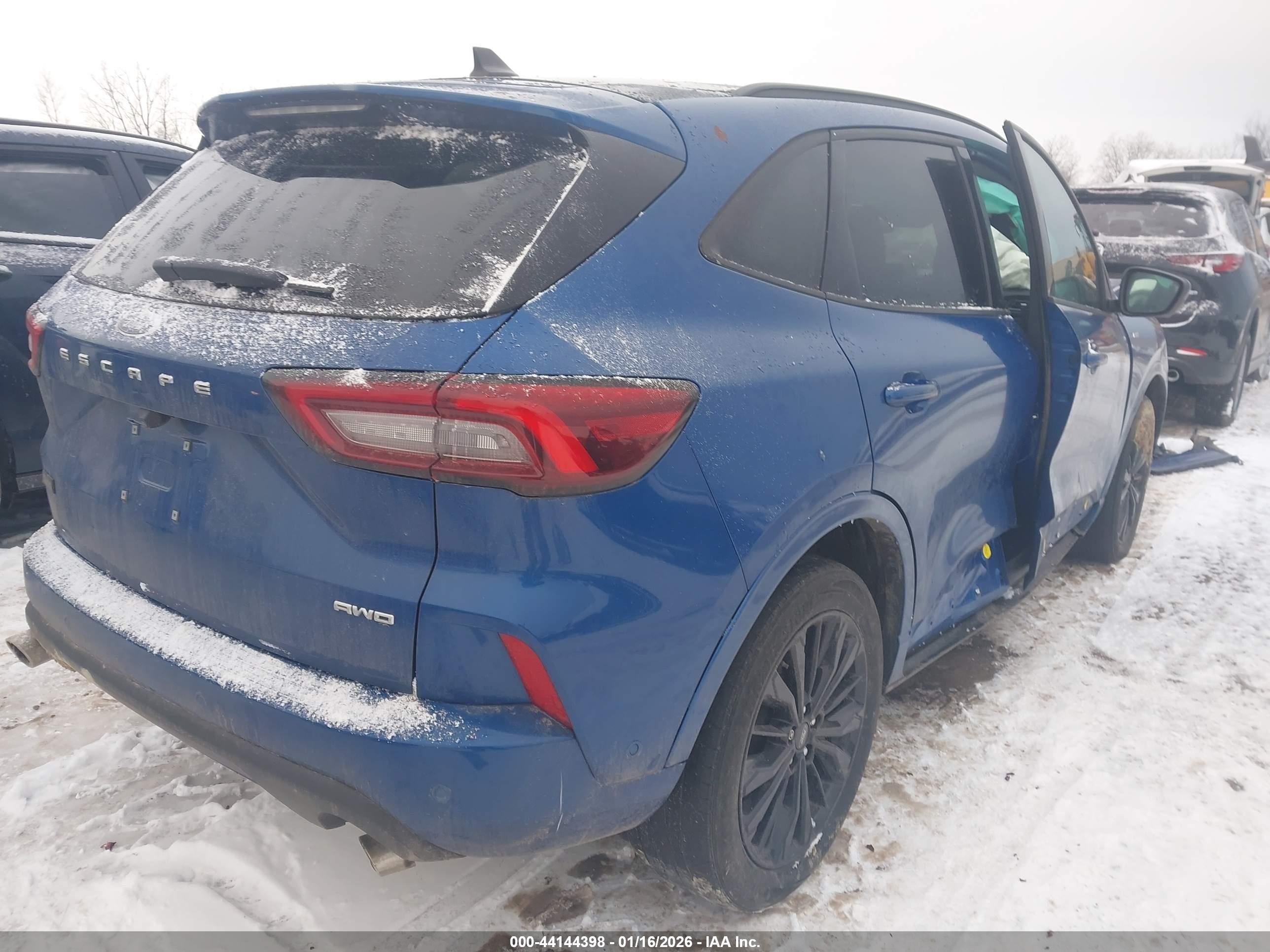 FORD ESCAPE image 4