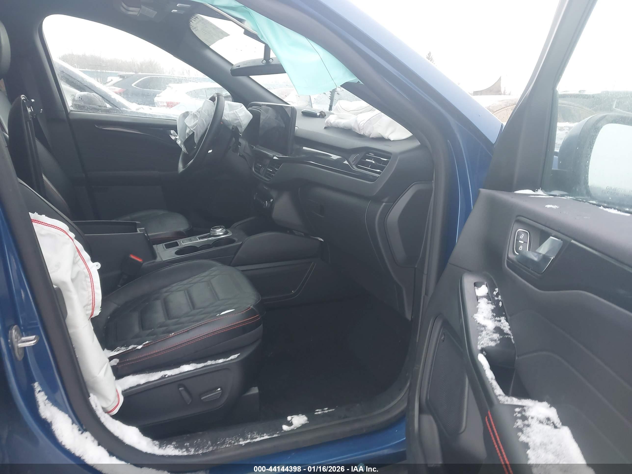 FORD ESCAPE image 5