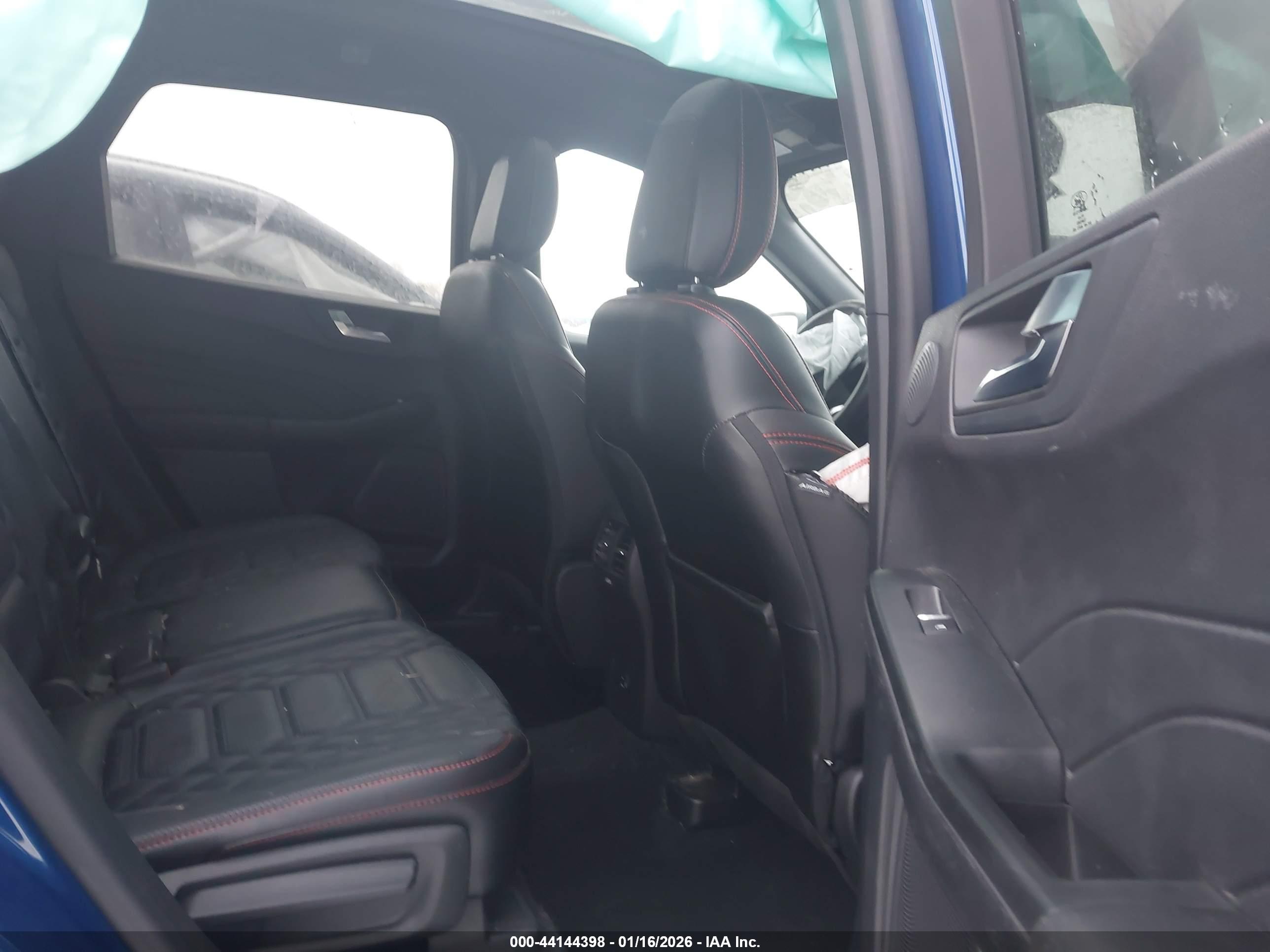 FORD ESCAPE image 8