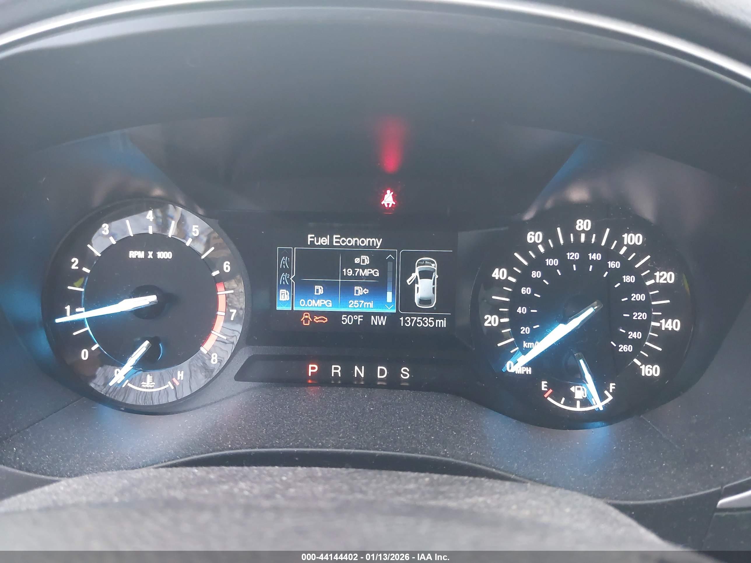 FORD FUSION image 7