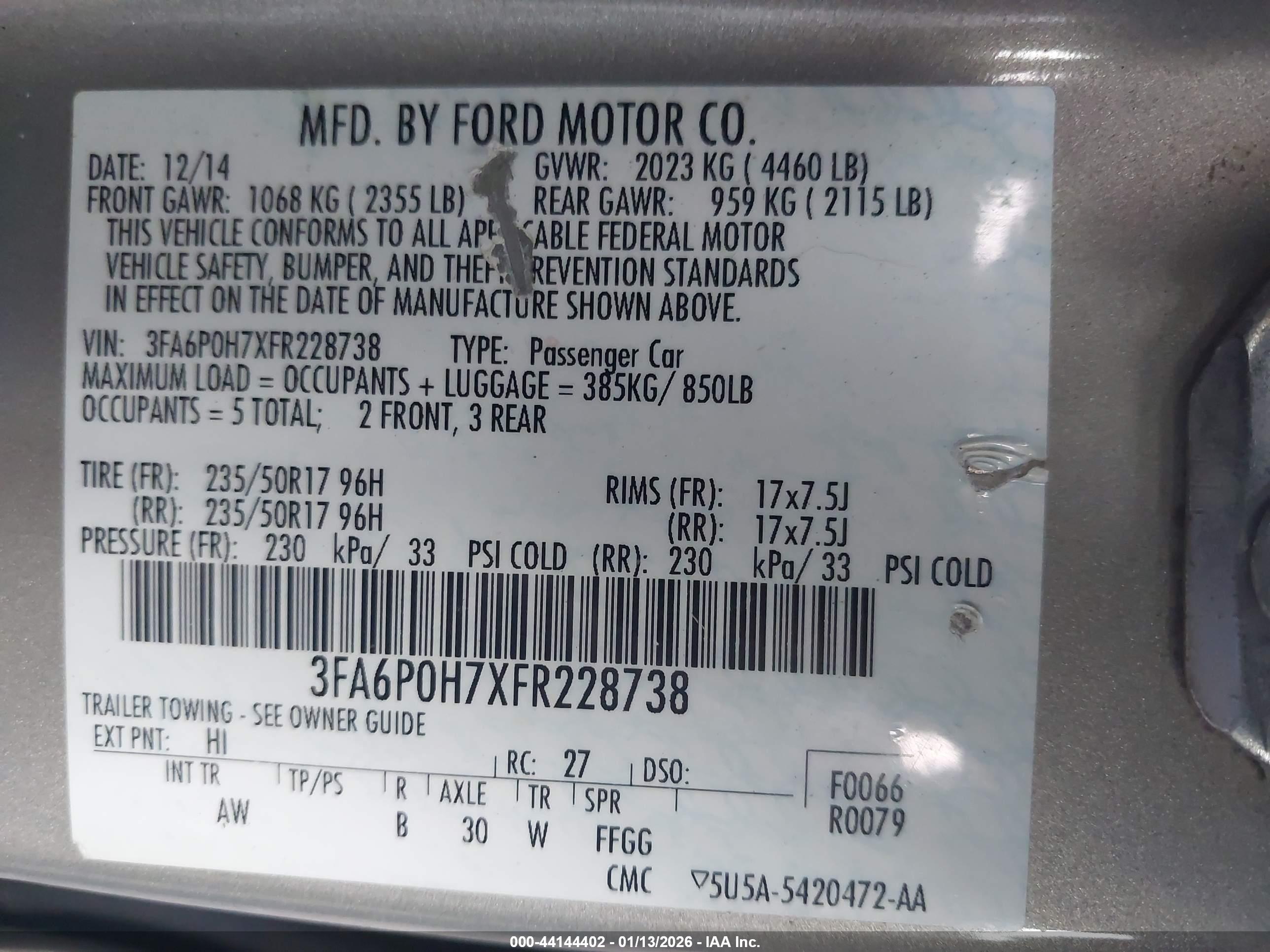 FORD FUSION image 9
