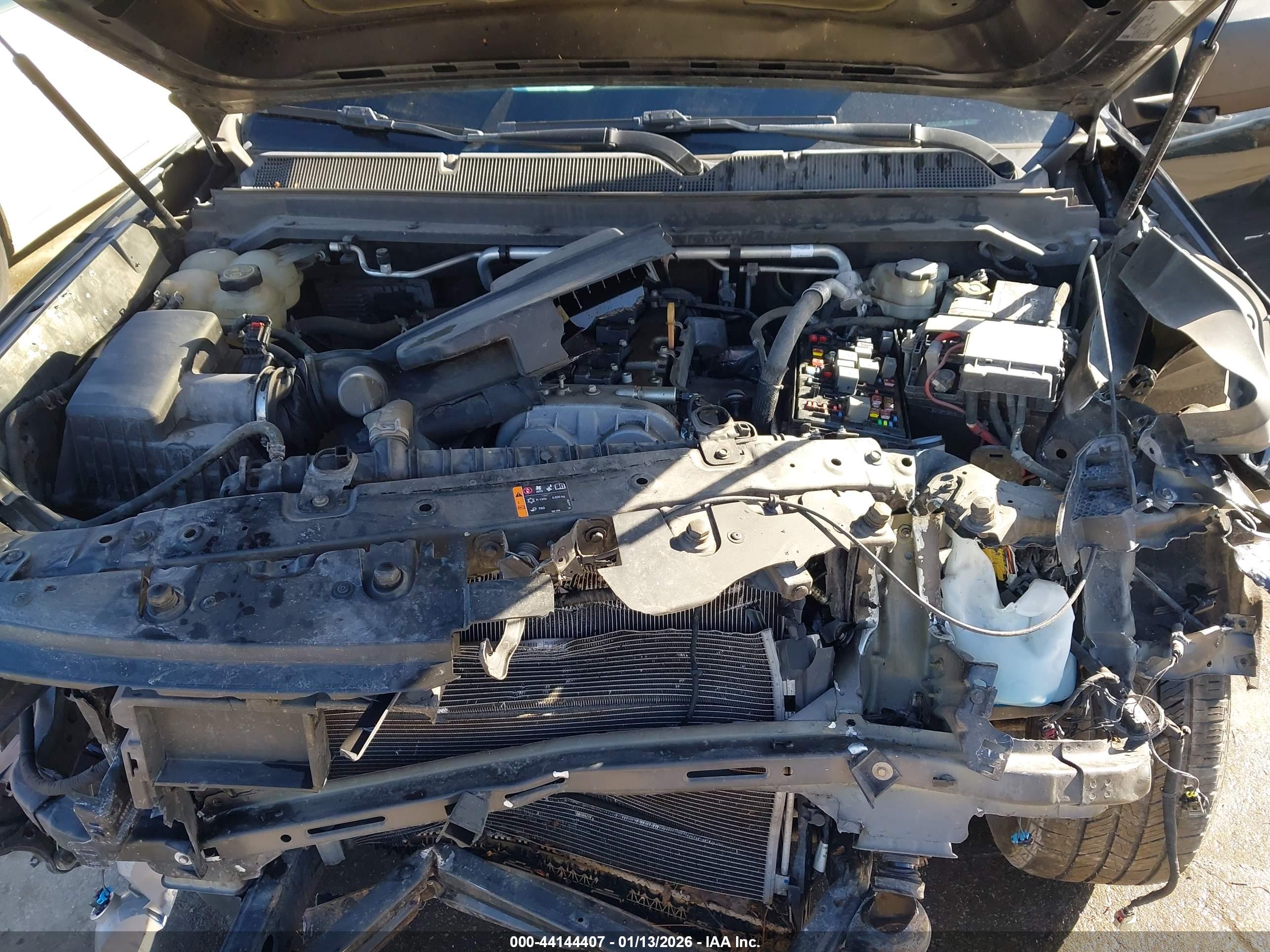 CHEVROLET COLORADO image 10