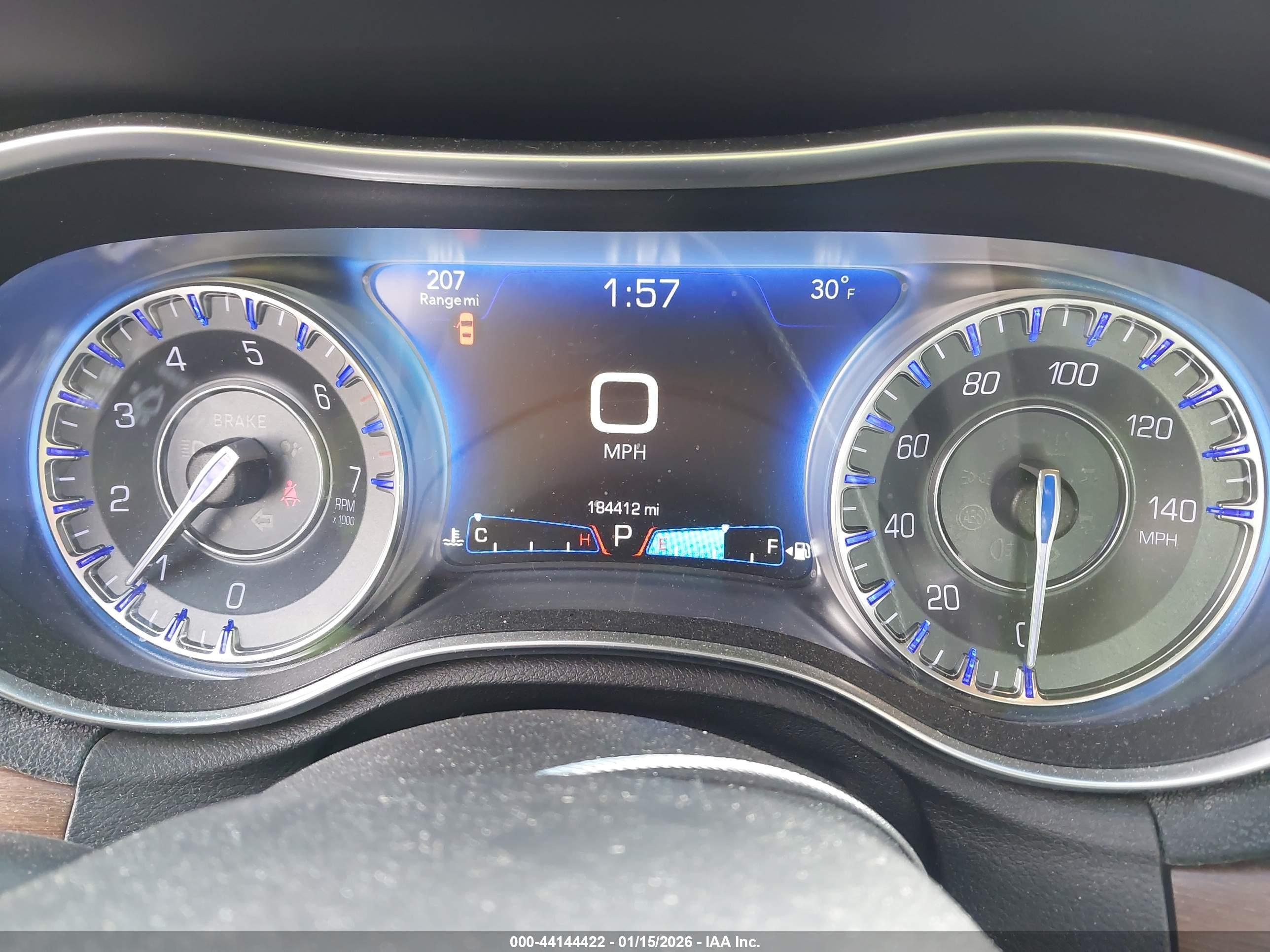 CHRYSLER 300C image 7