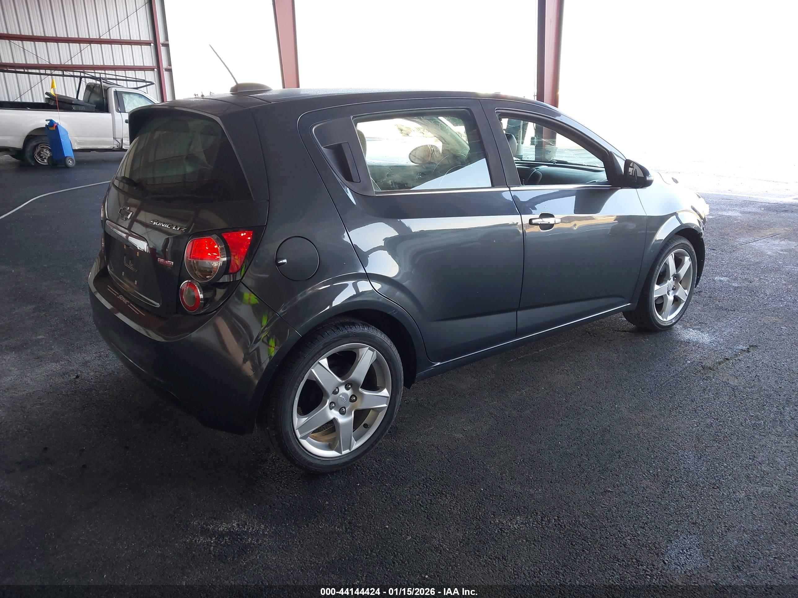 CHEVROLET SONIC image 4