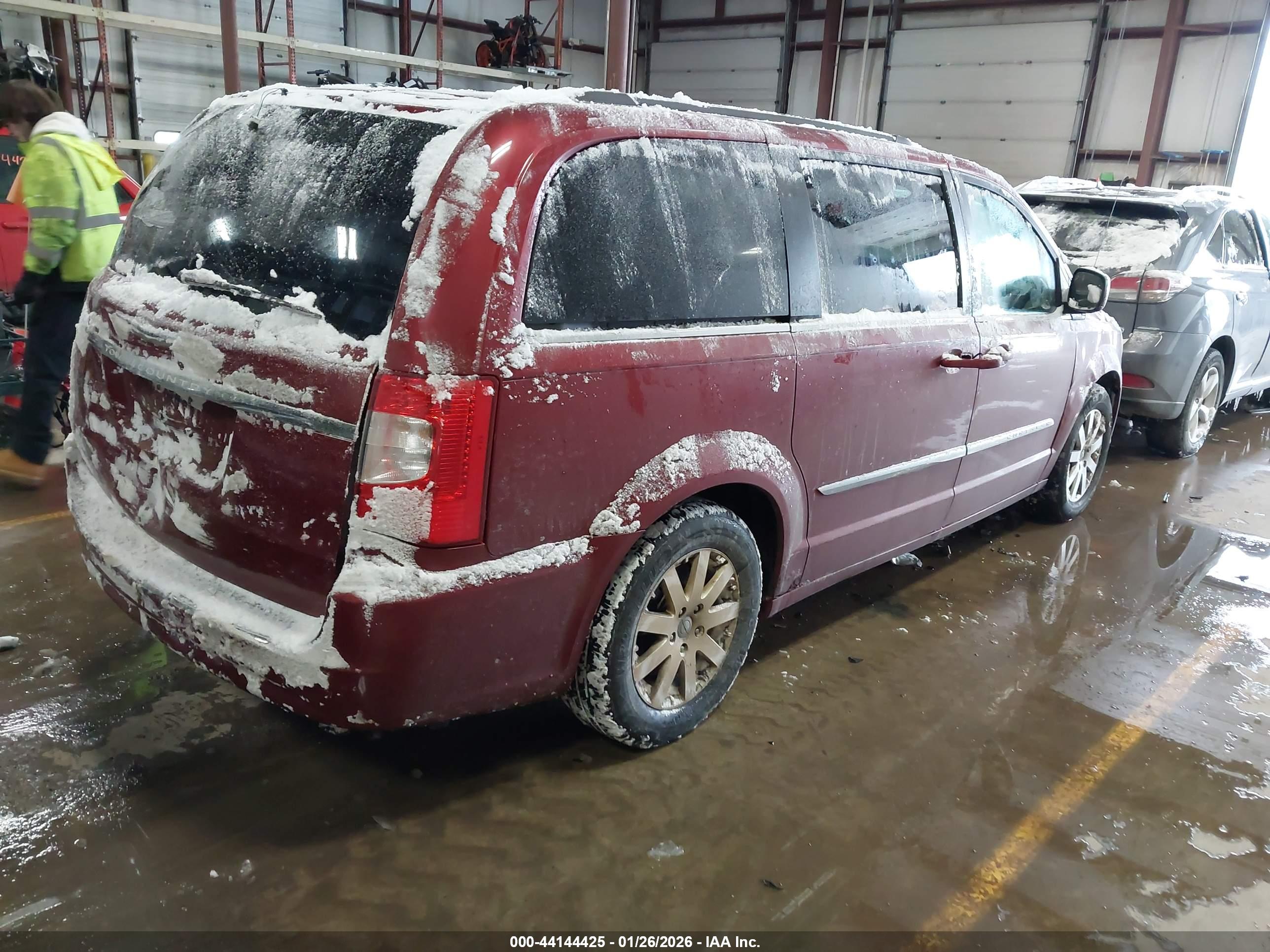 CHRYSLER TOWN image 4