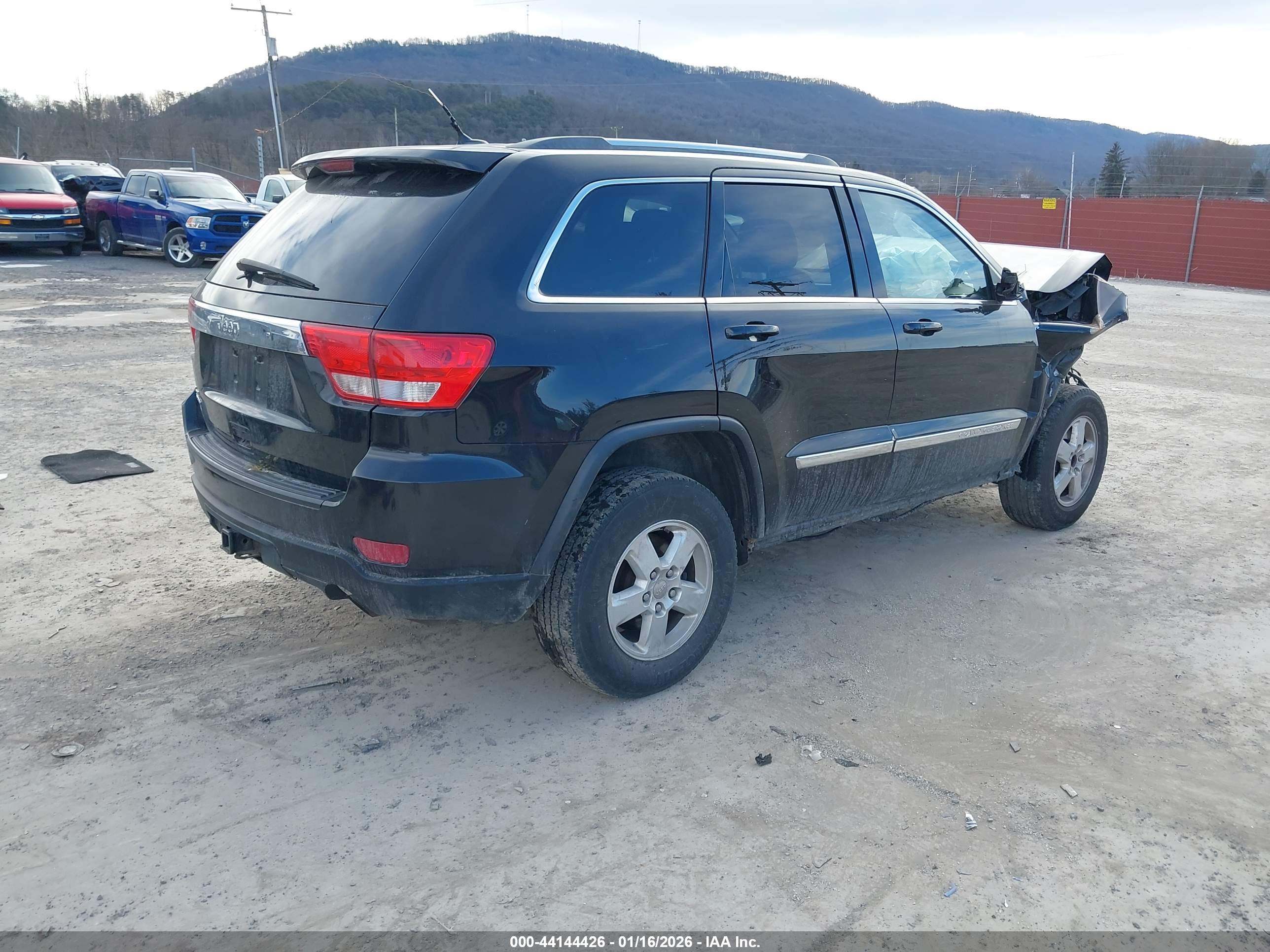 JEEP GRAND image 4