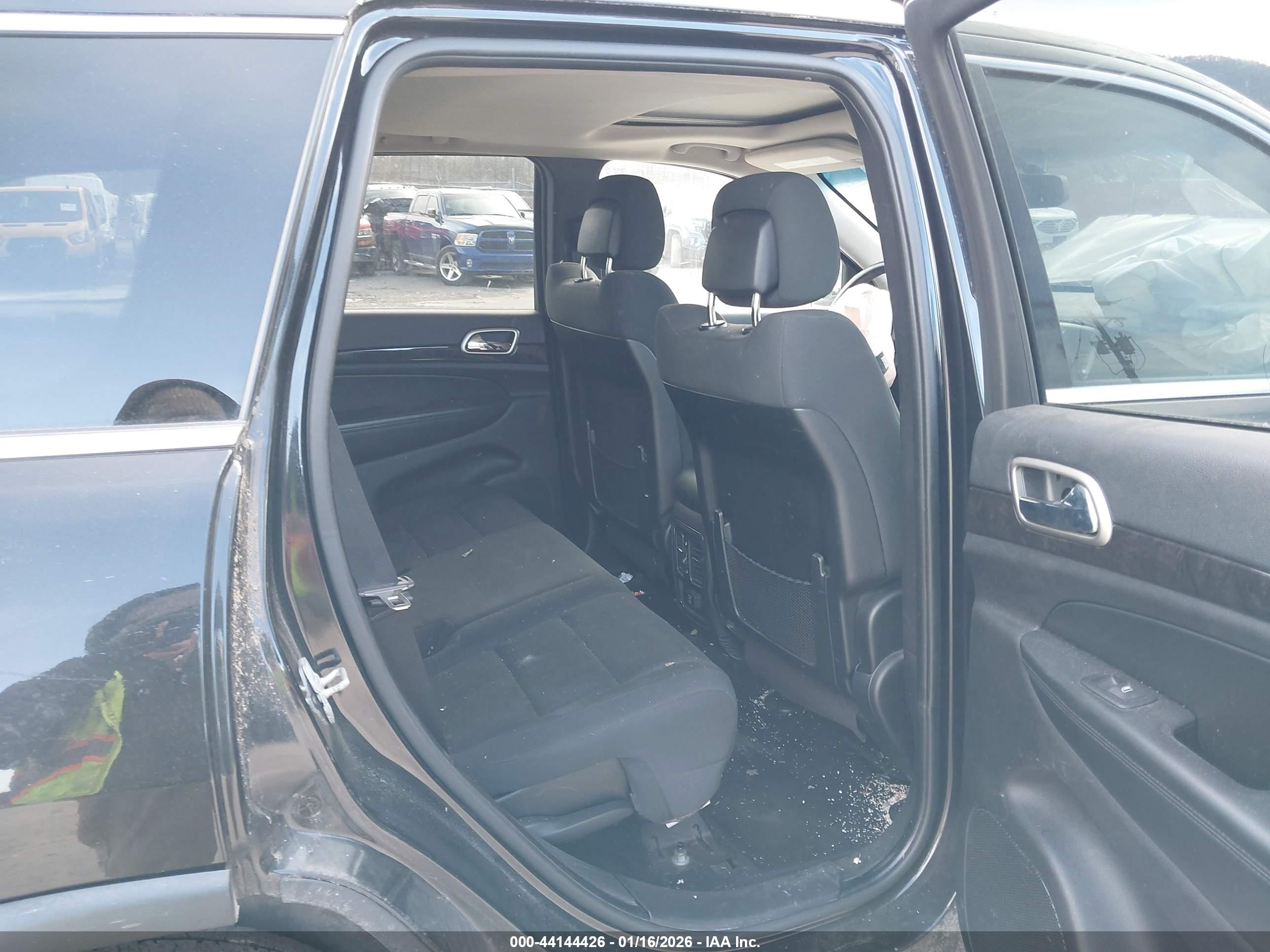 JEEP GRAND image 8