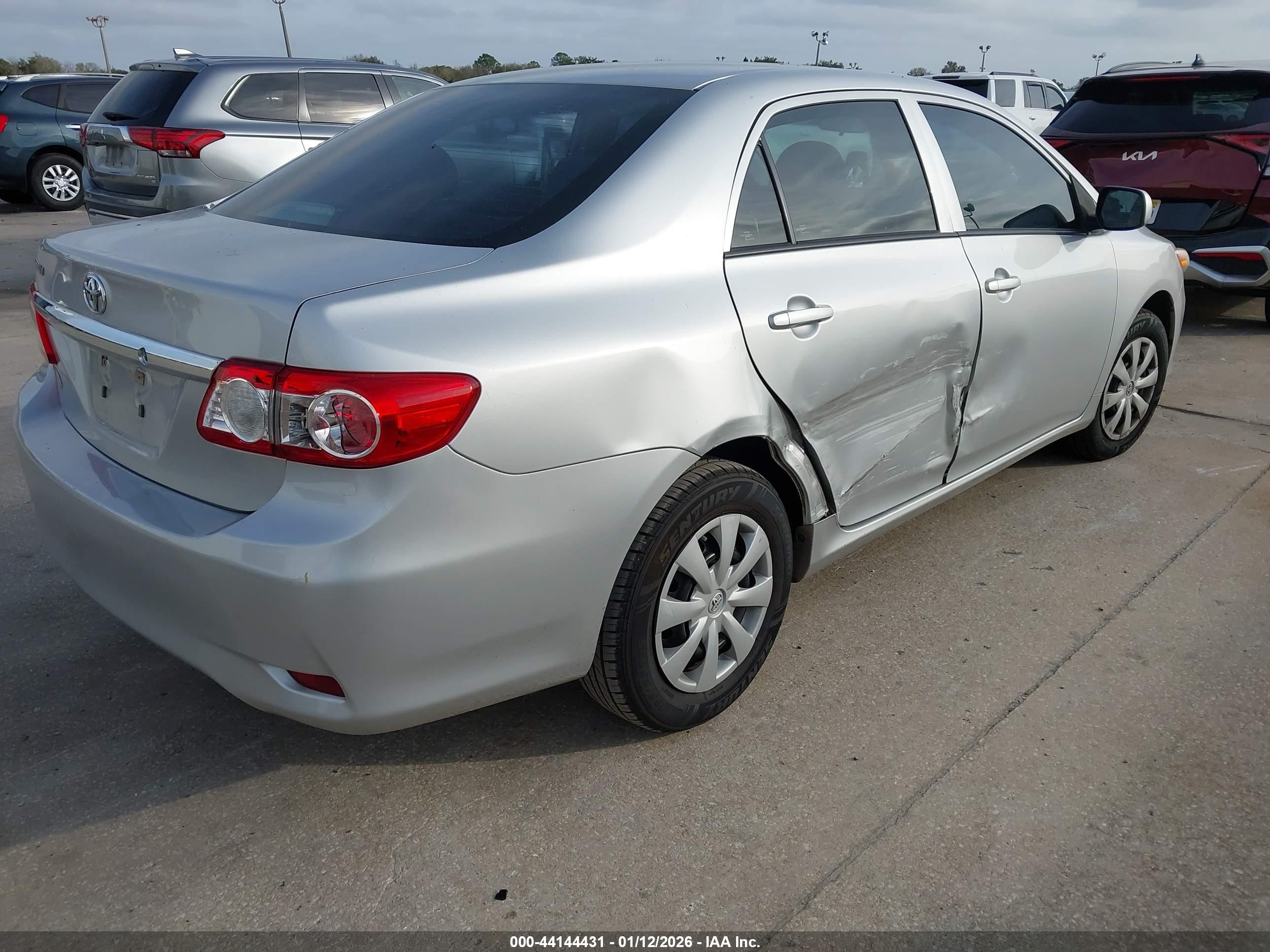TOYOTA COROLLA image 4