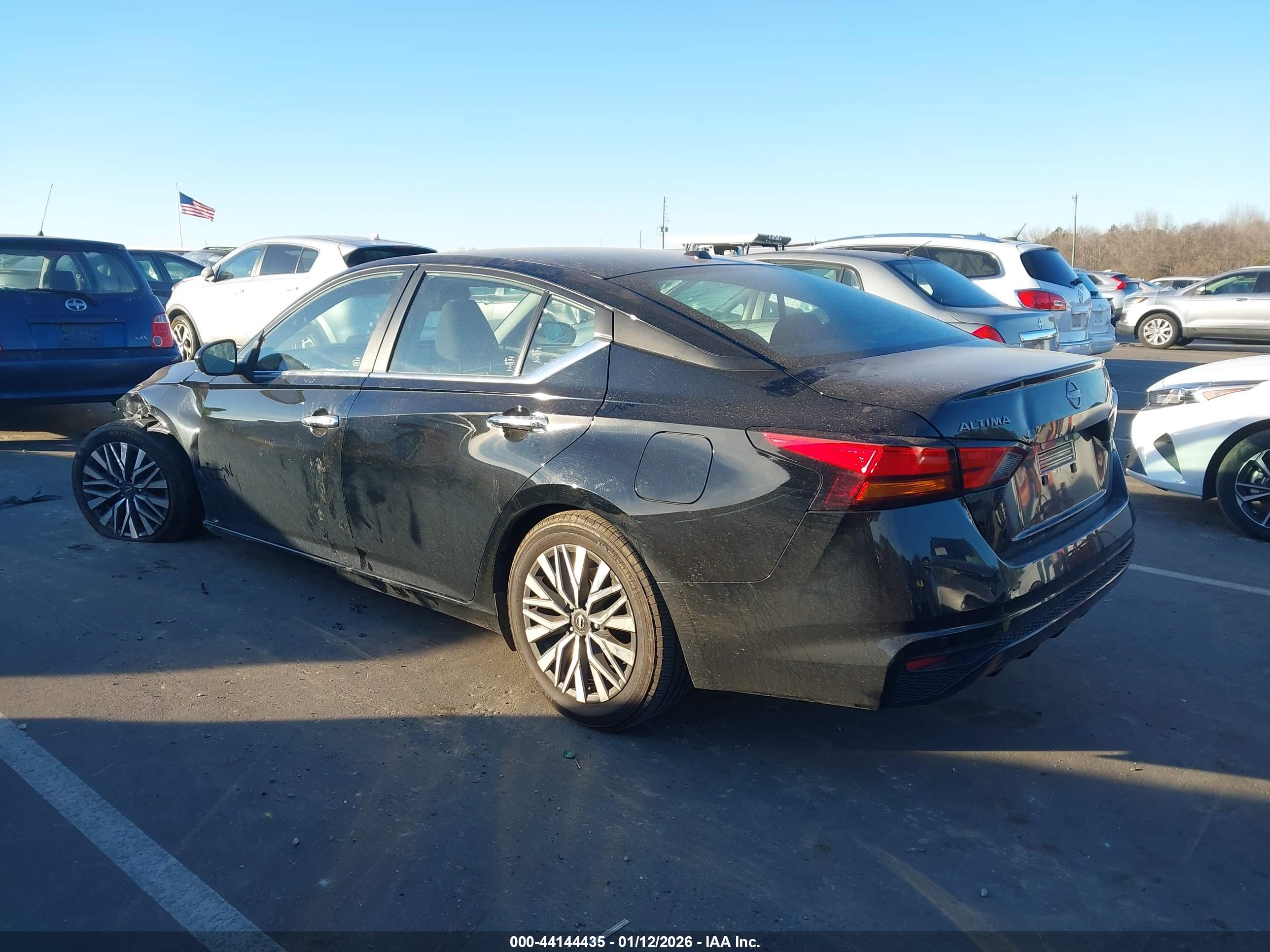 NISSAN ALTIMA image 3