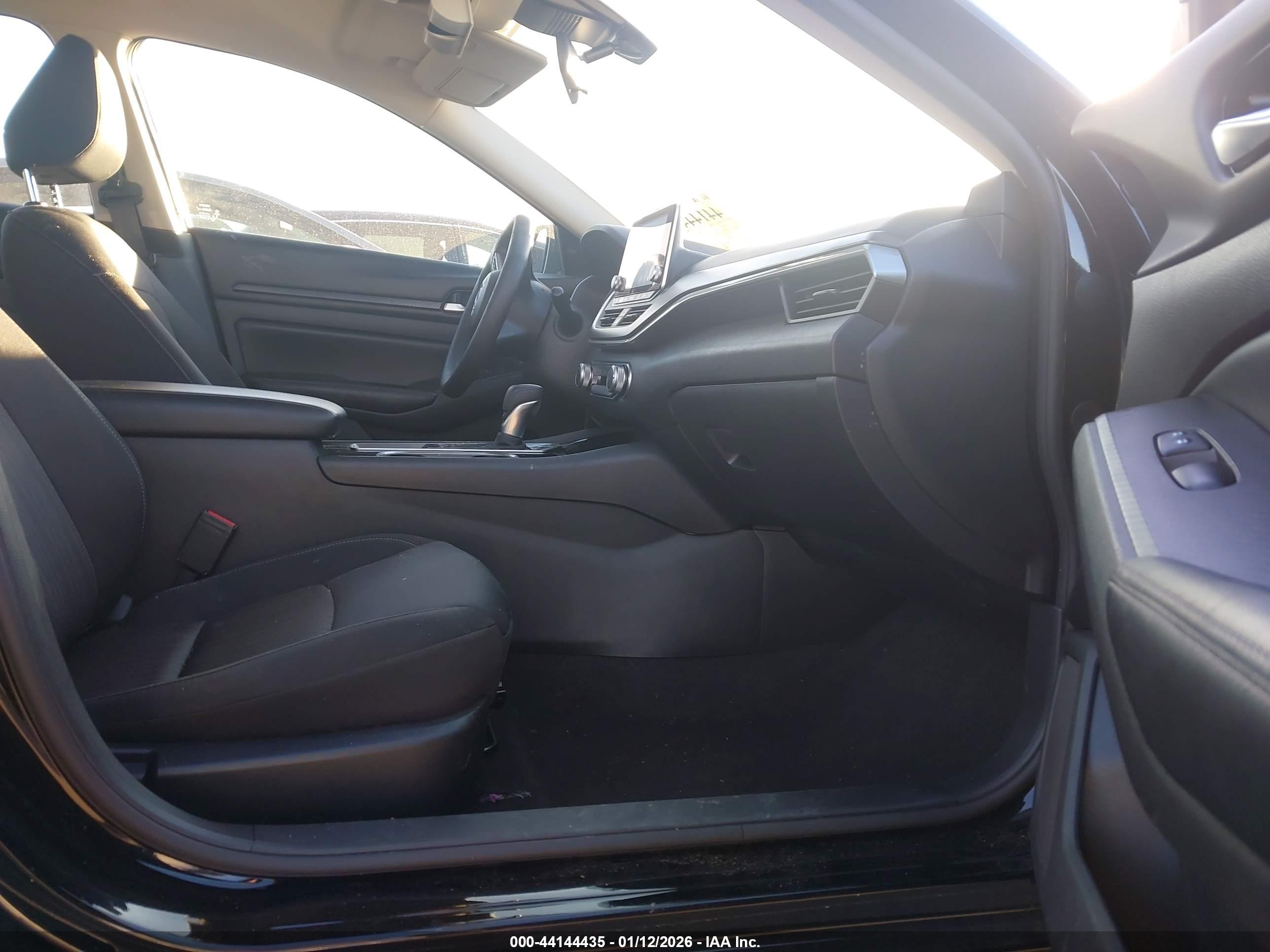 NISSAN ALTIMA image 5