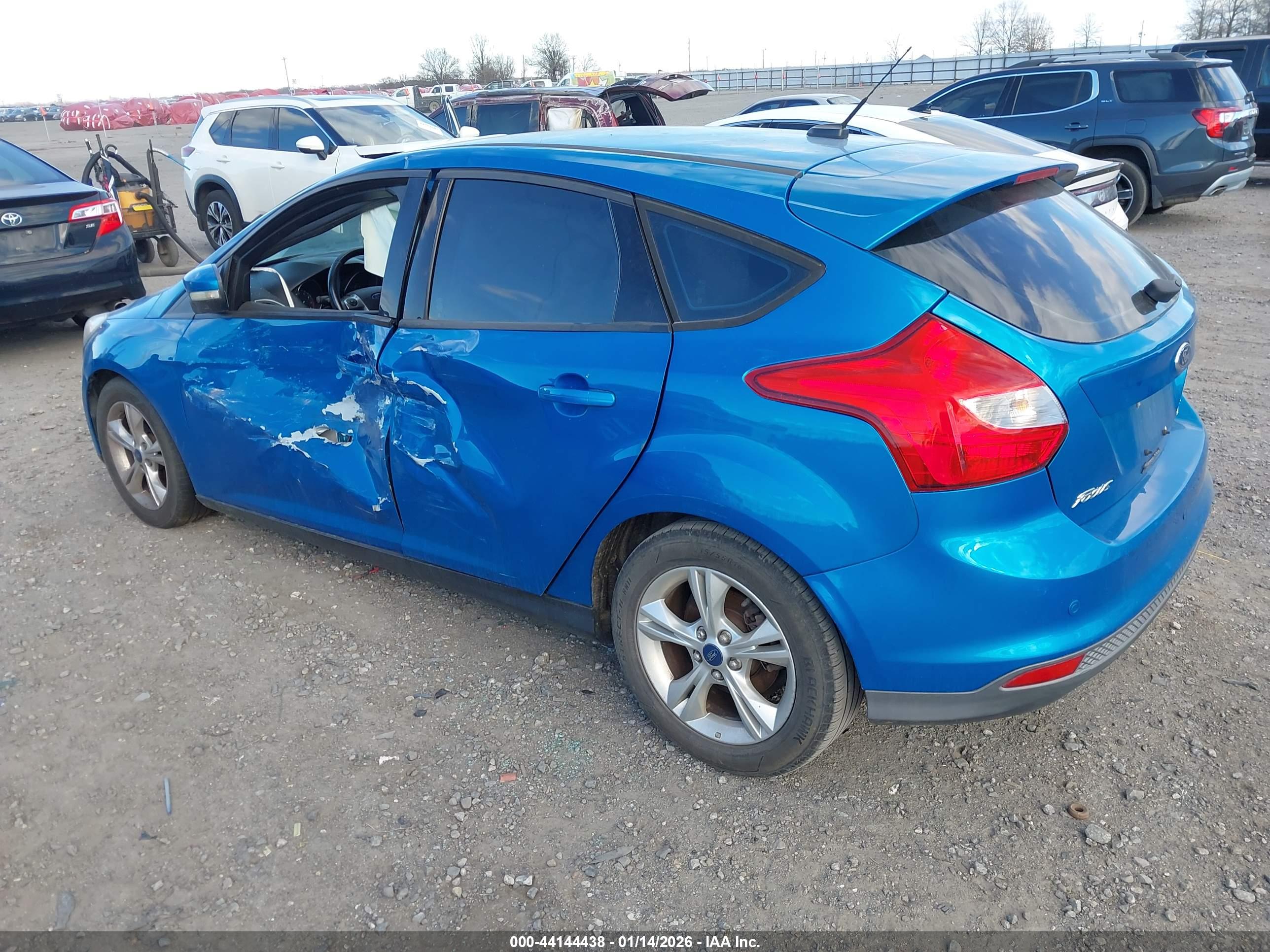 FORD FOCUS image 3