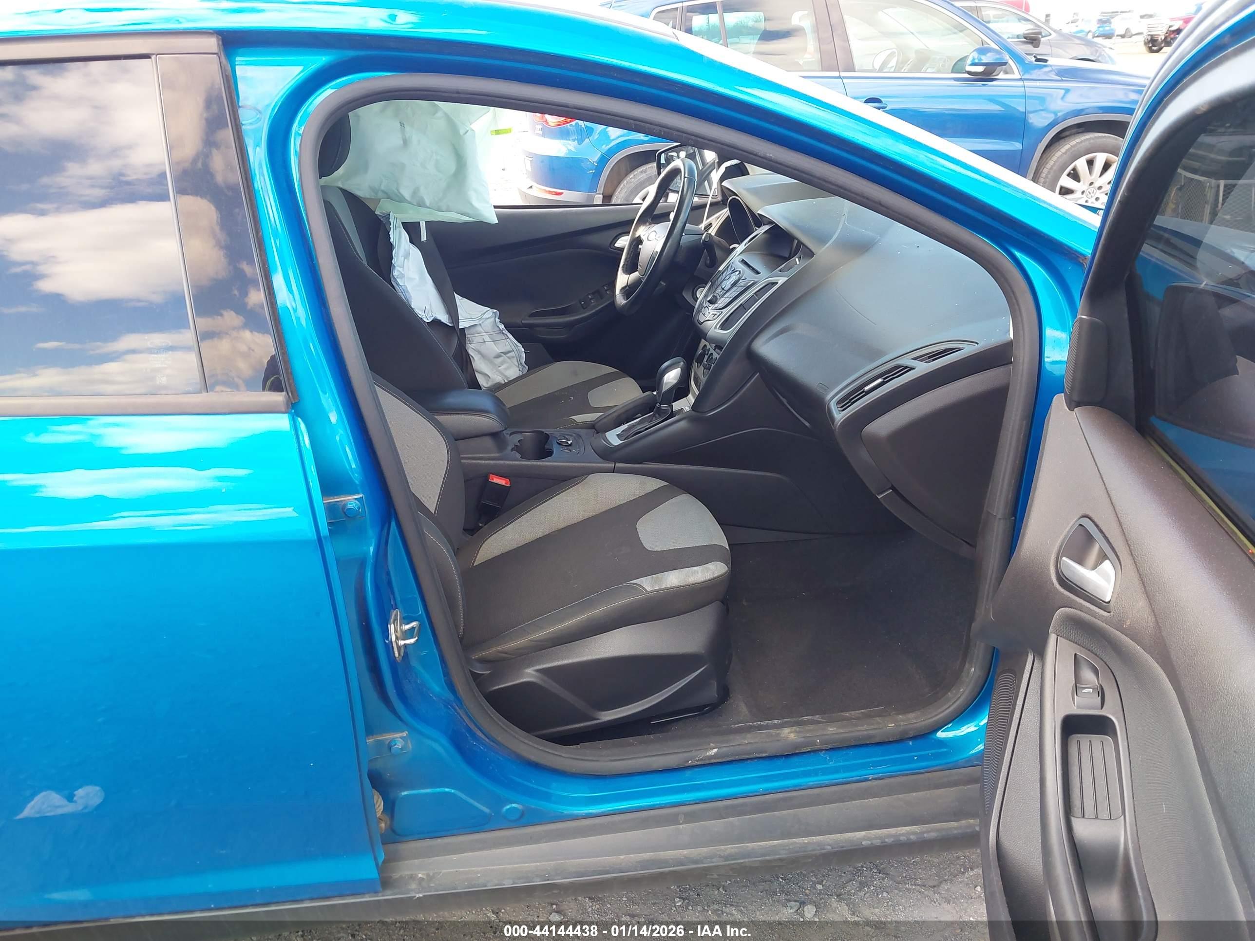 FORD FOCUS image 5