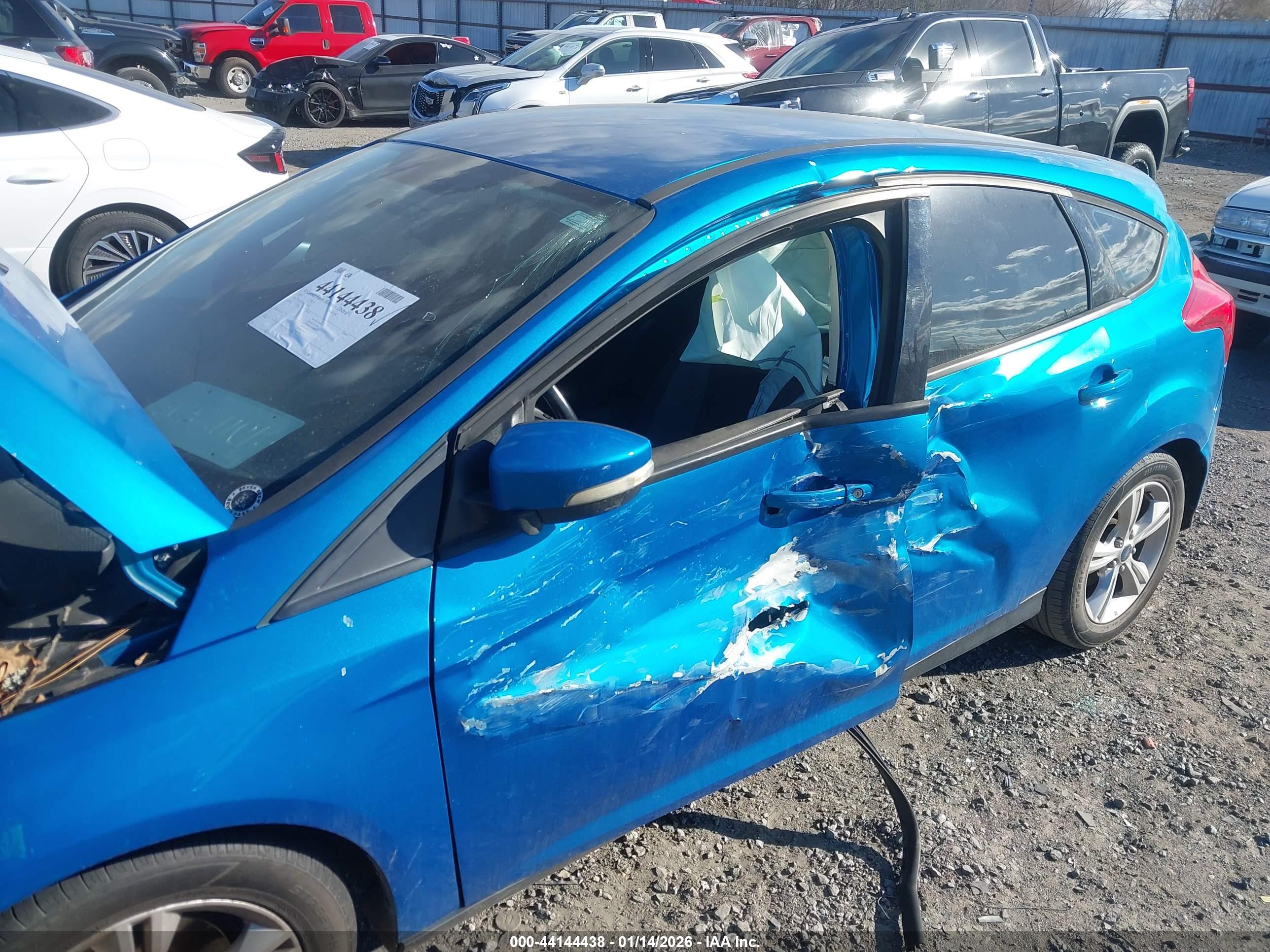 FORD FOCUS image 6