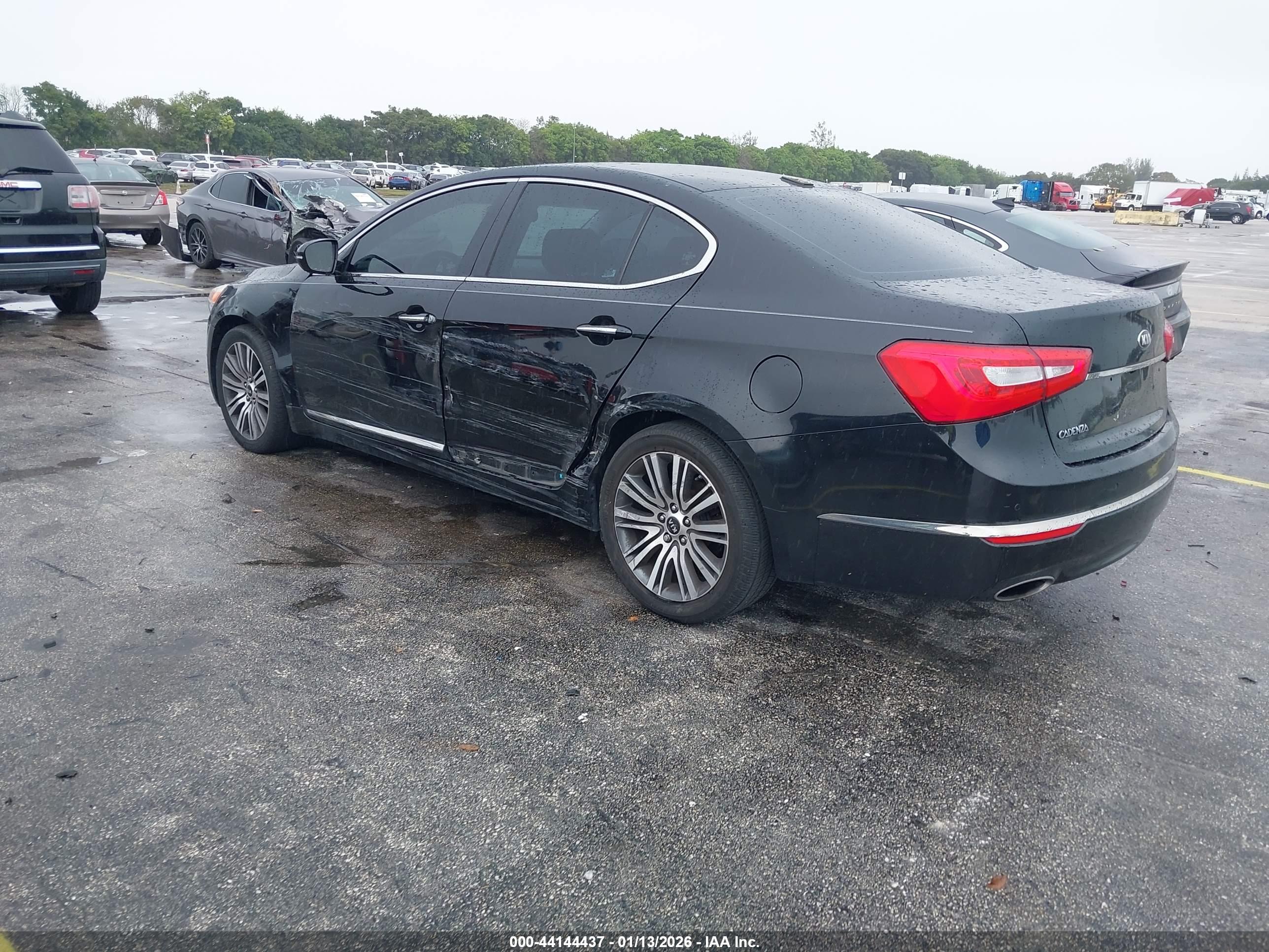 KIA CADENZA image 3