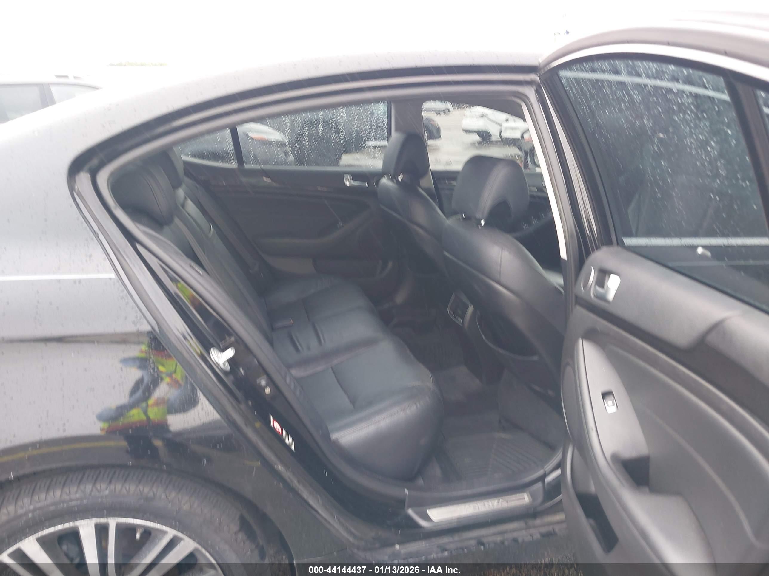 KIA CADENZA image 8