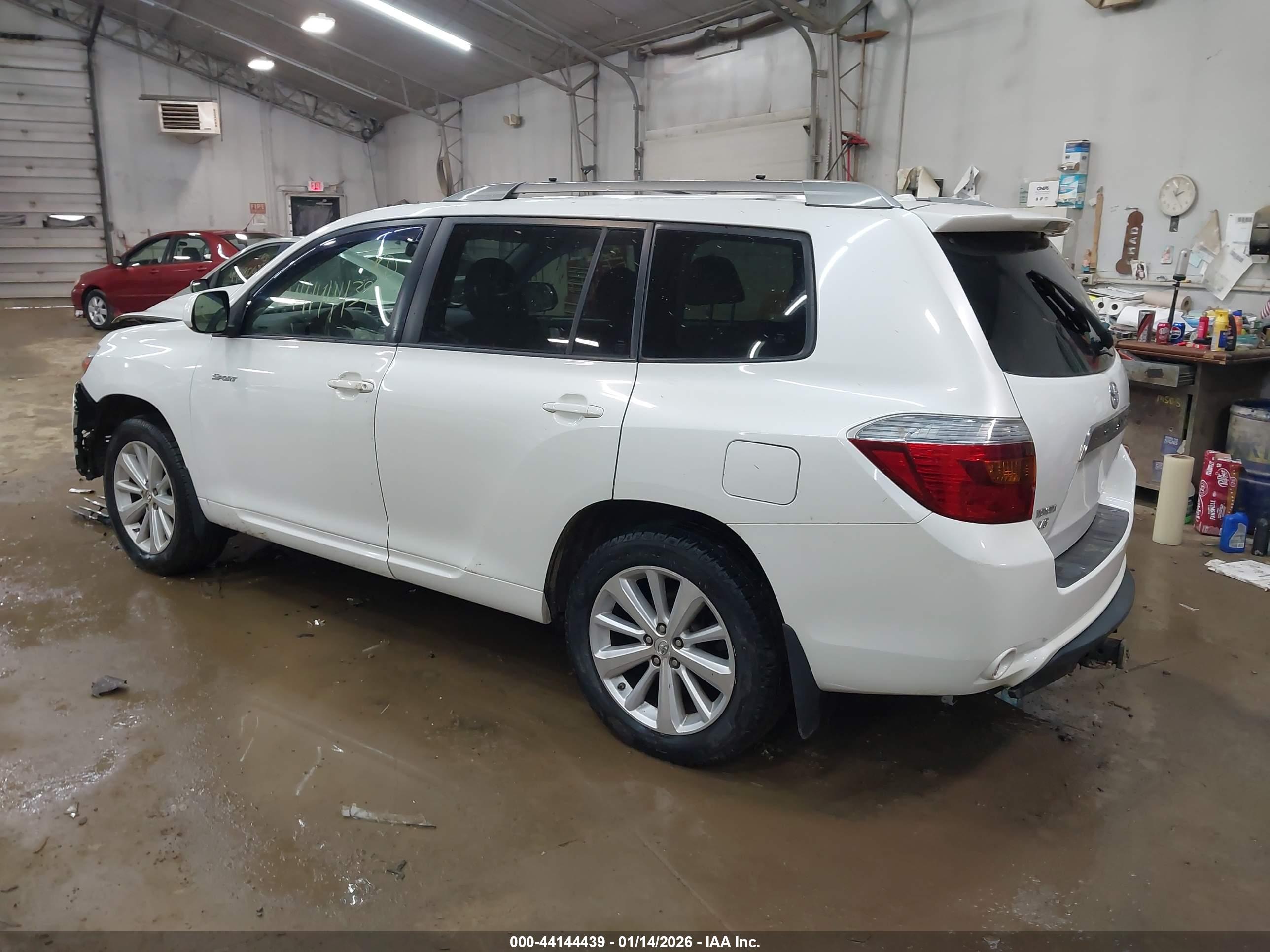 TOYOTA HIGHLANDER image 3