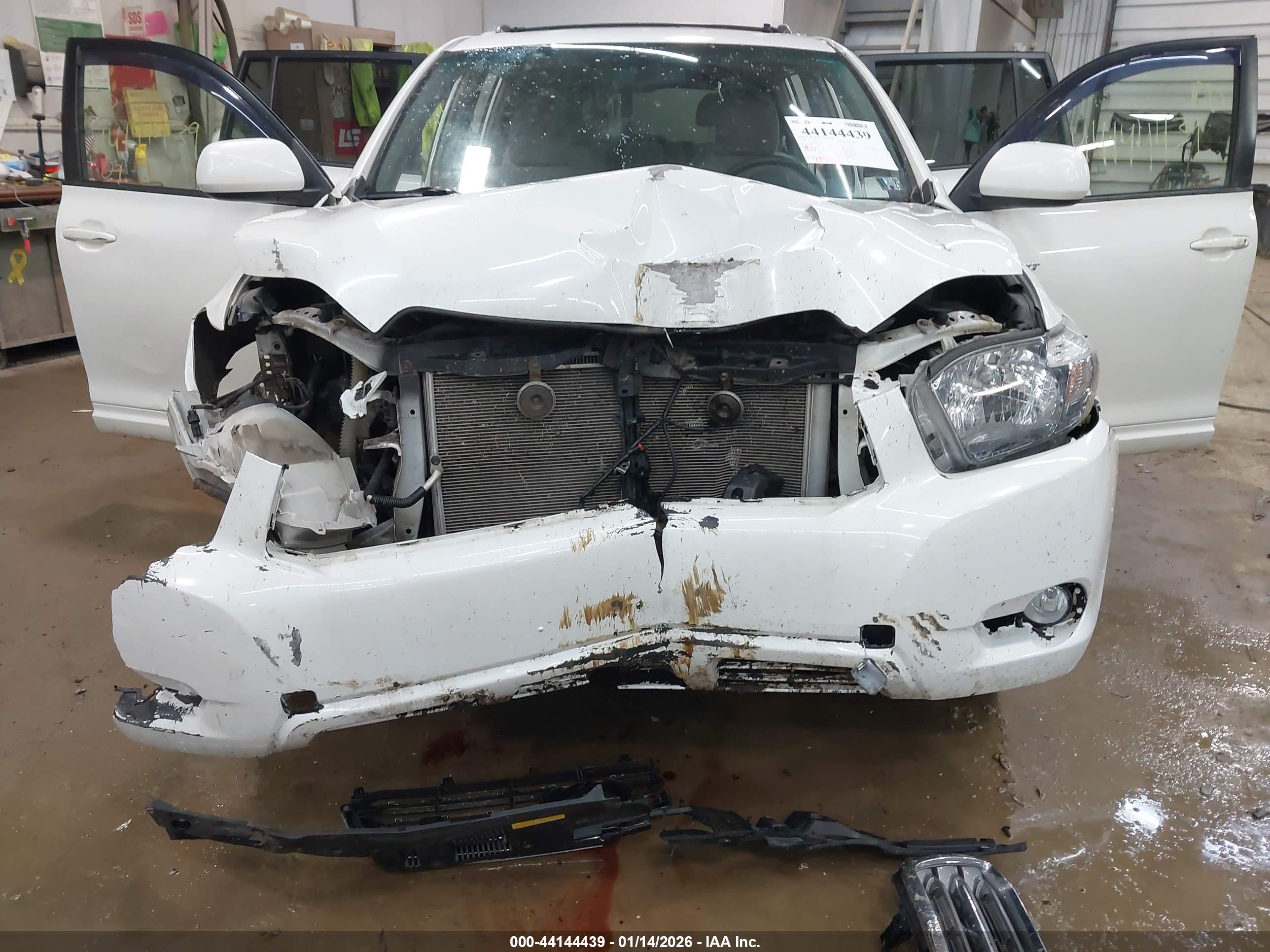 TOYOTA HIGHLANDER image 6
