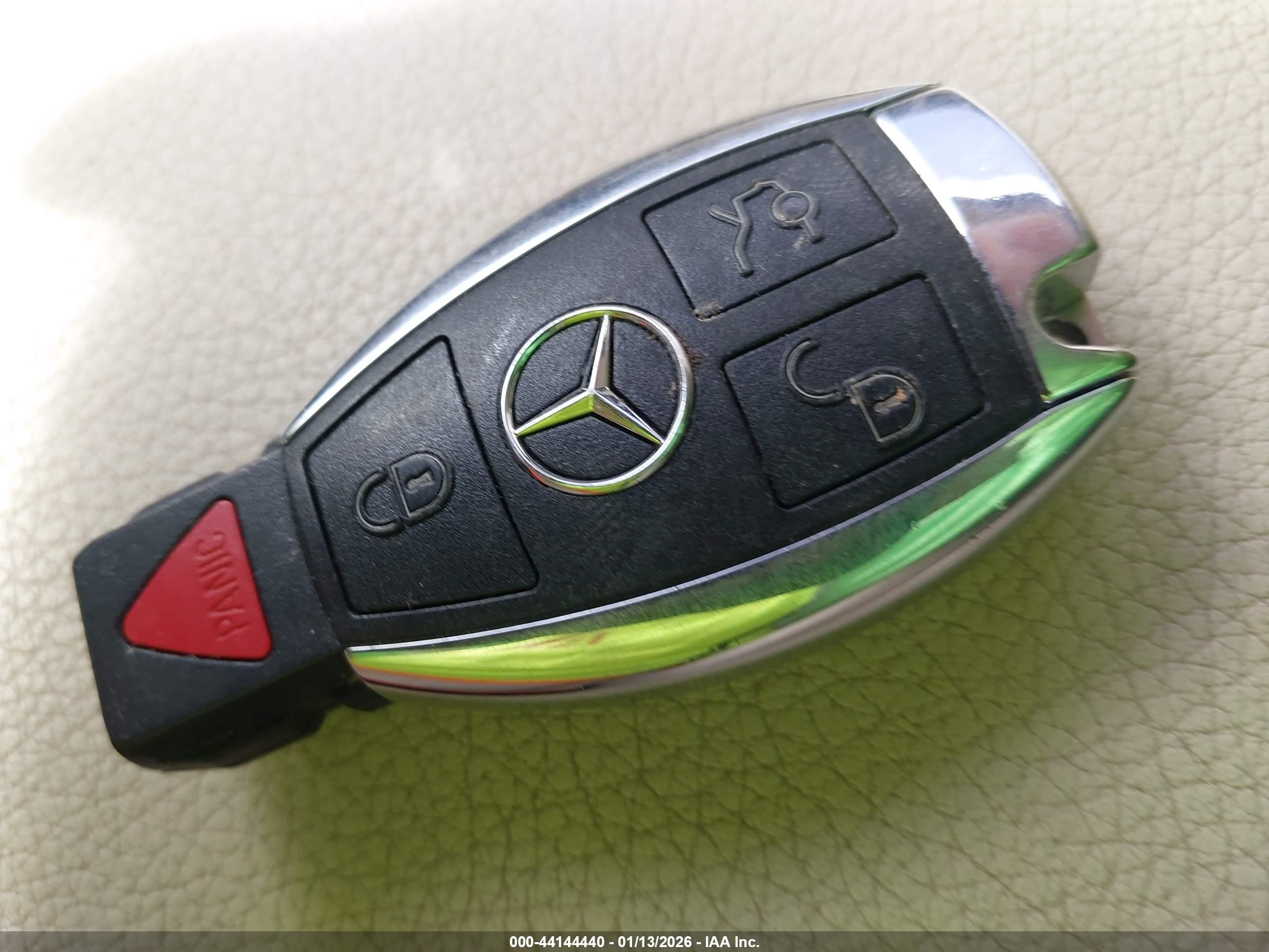 MERCEDES-BENZ GLA image 11