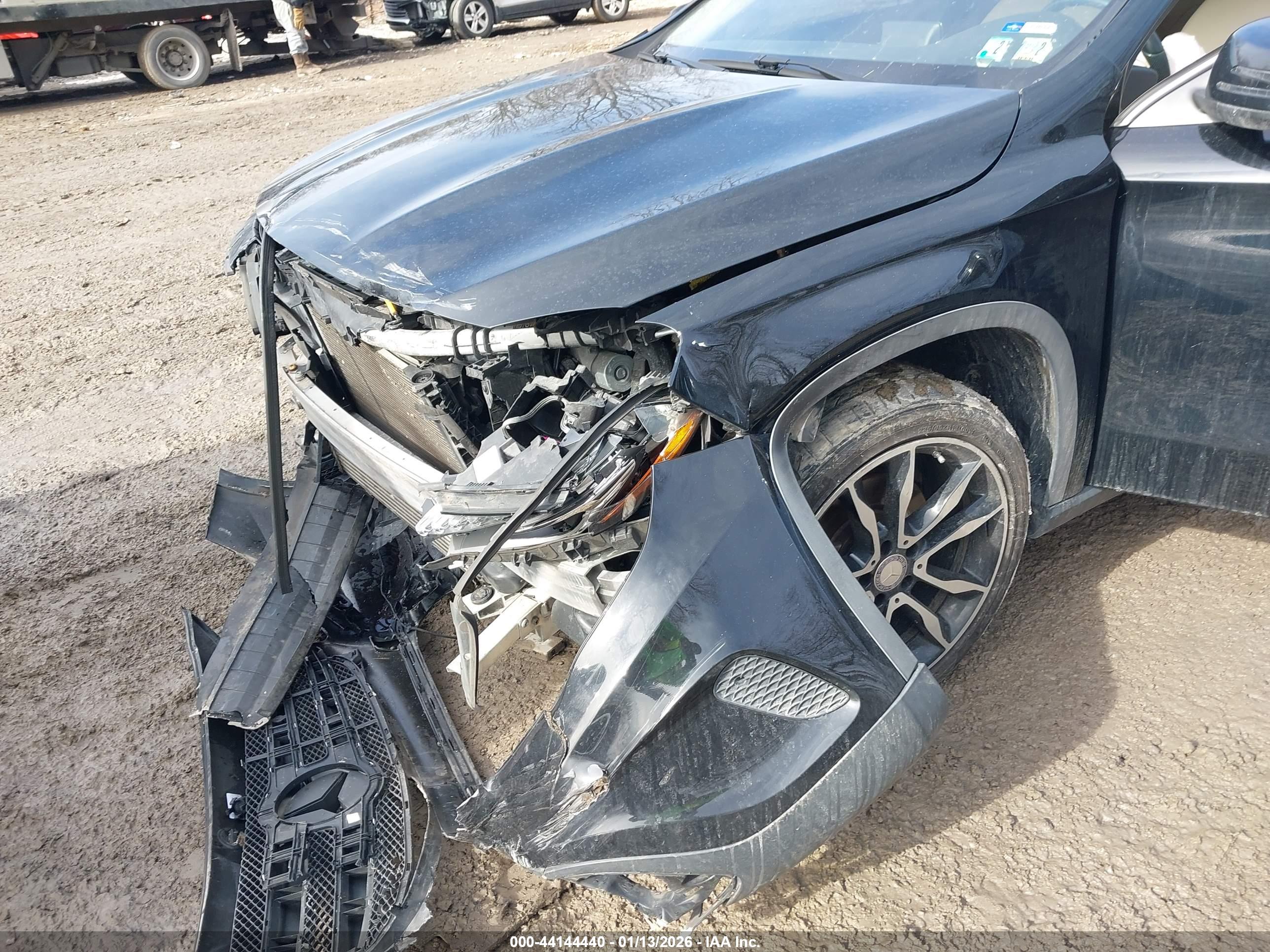 MERCEDES-BENZ GLA image 6
