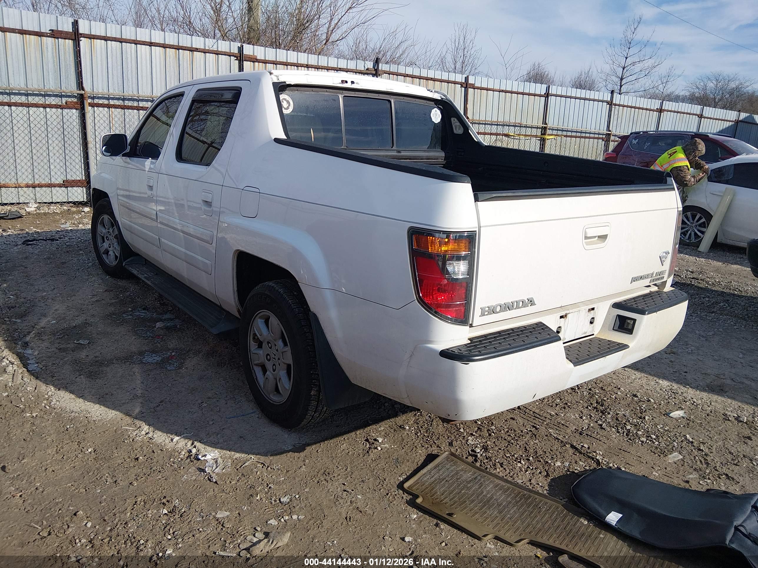 HONDA RIDGELINE image 3