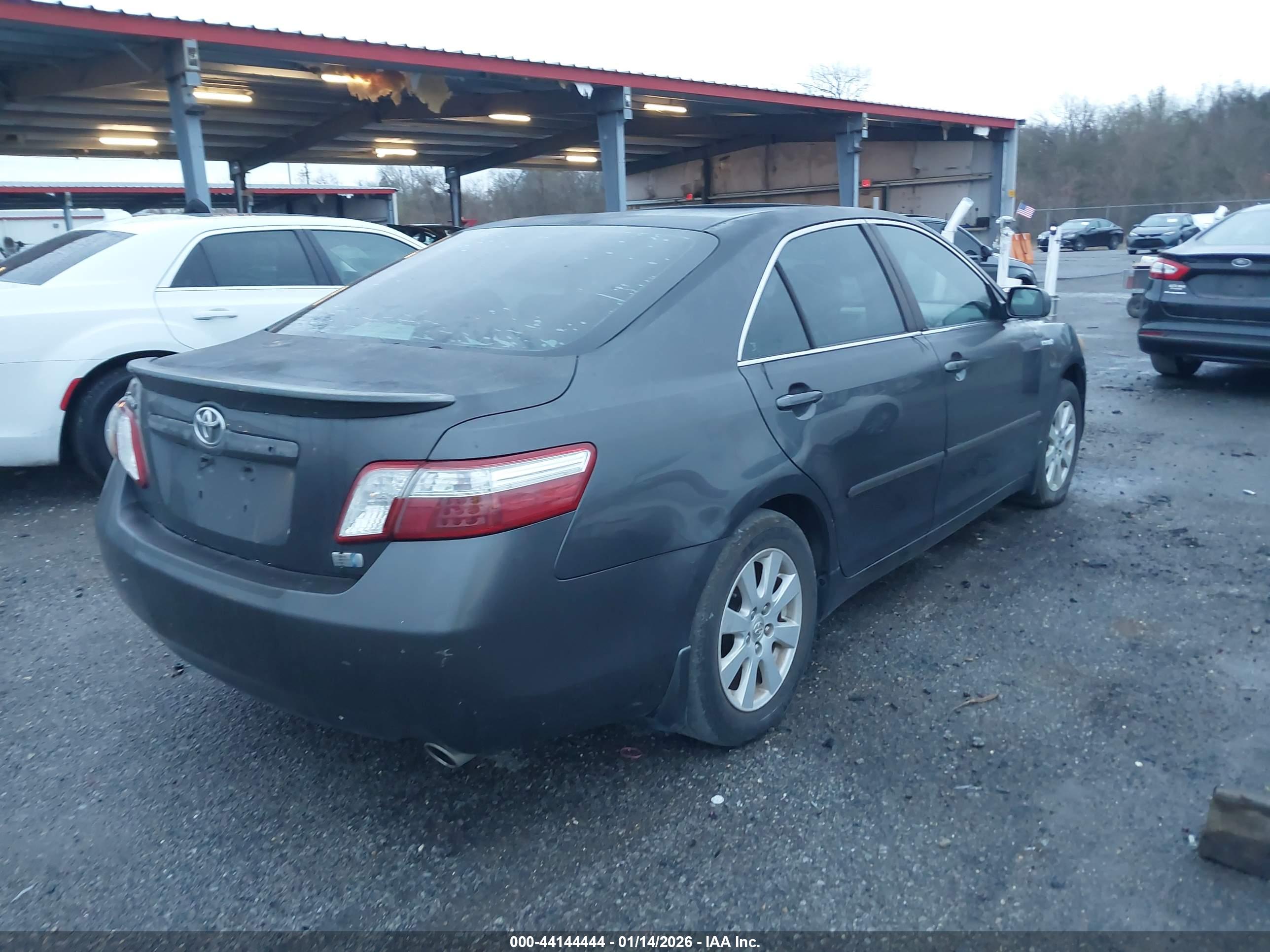 TOYOTA CAMRY image 4