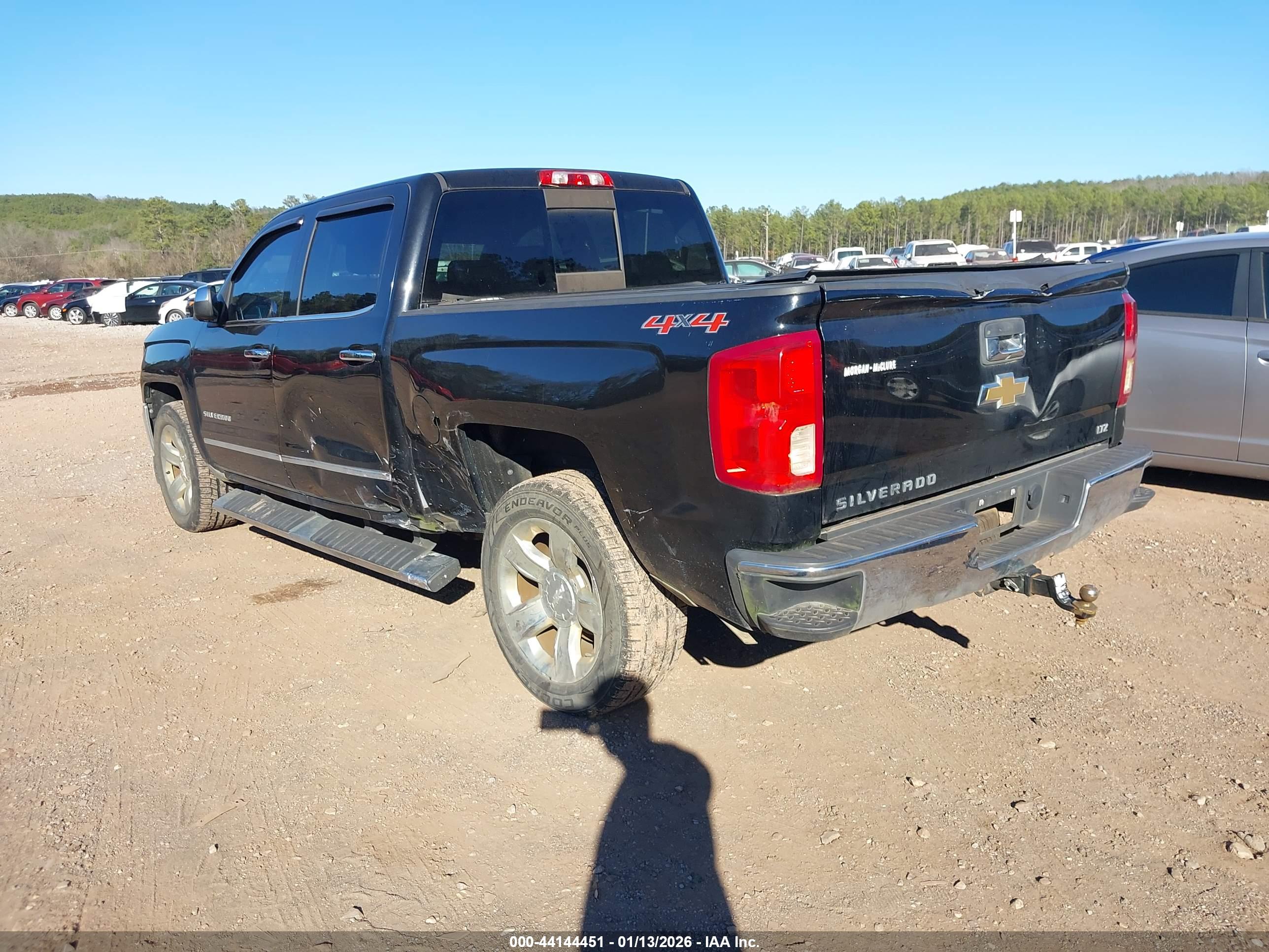 CHEVROLET SILVERADO image 3