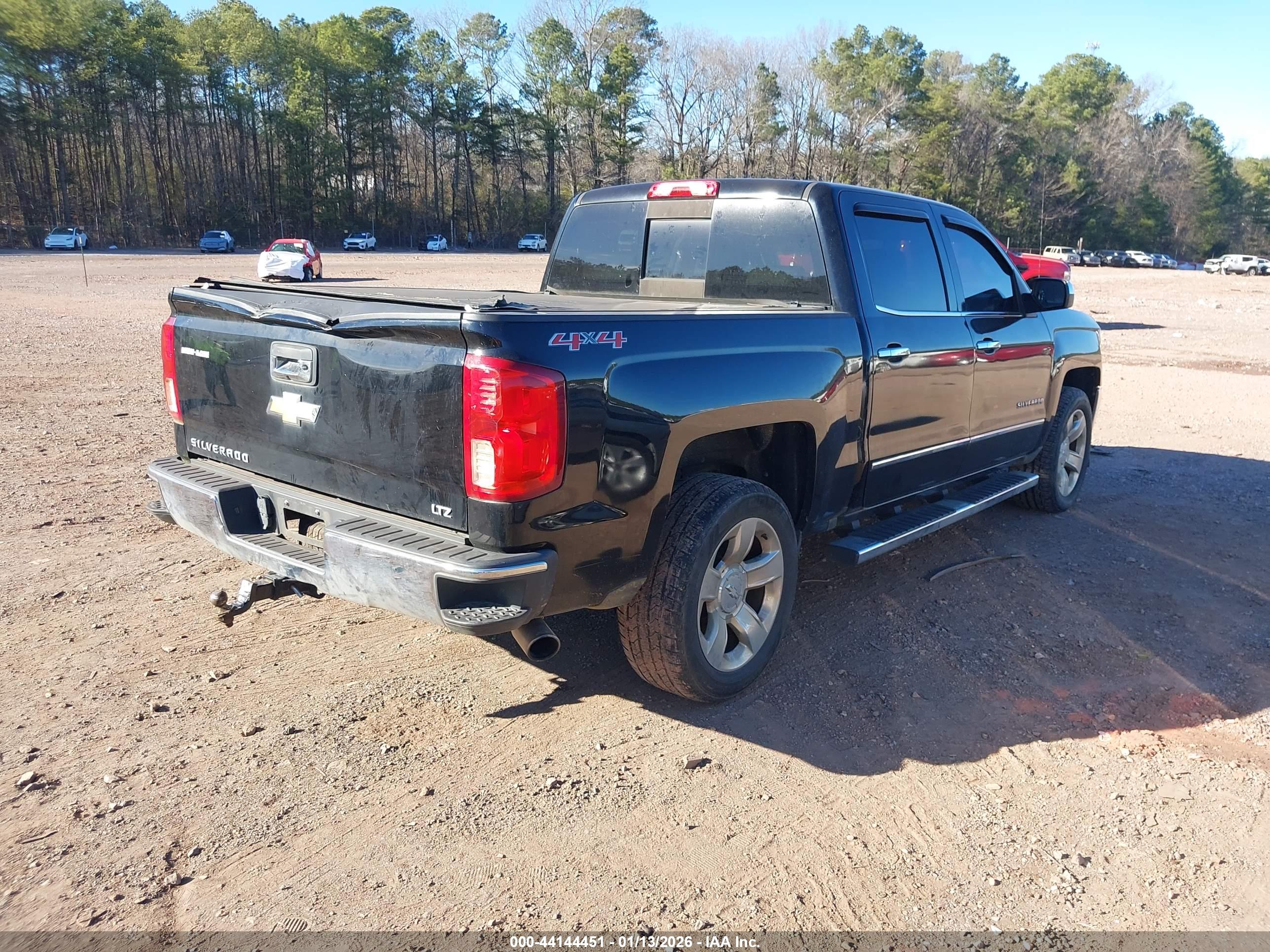 CHEVROLET SILVERADO image 4