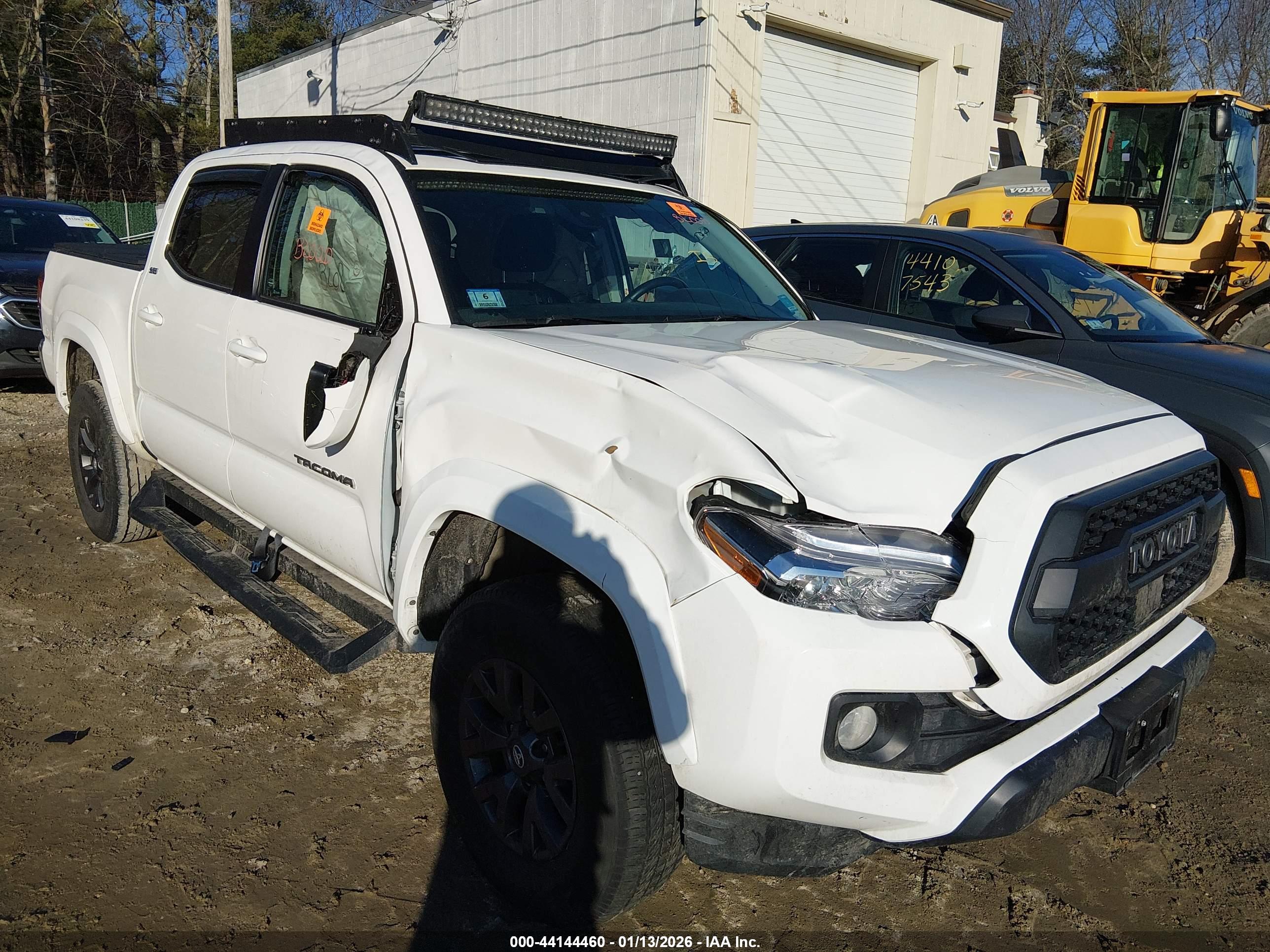 TOYOTA TACOMA image 6