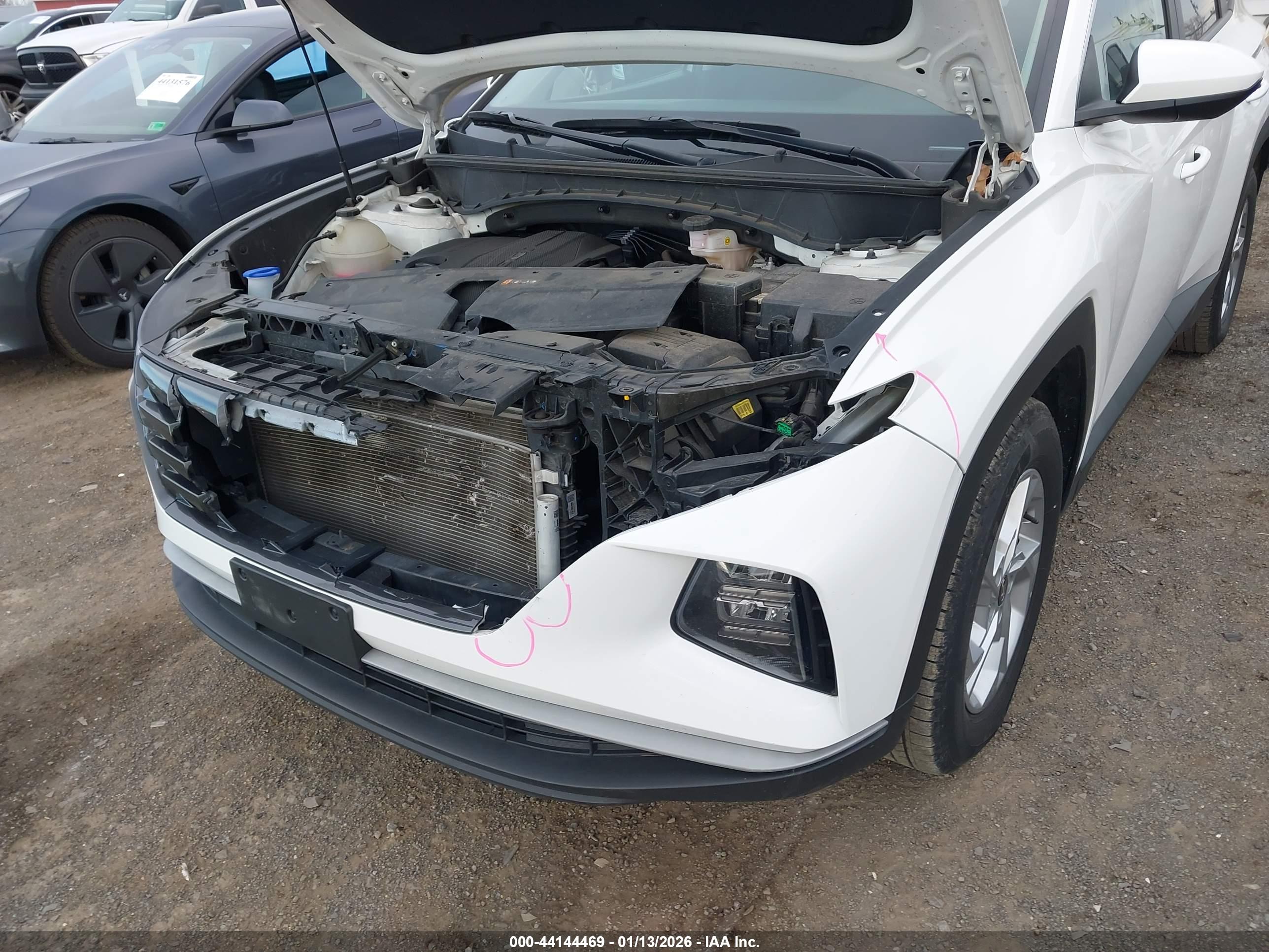 HYUNDAI TUCSON image 6