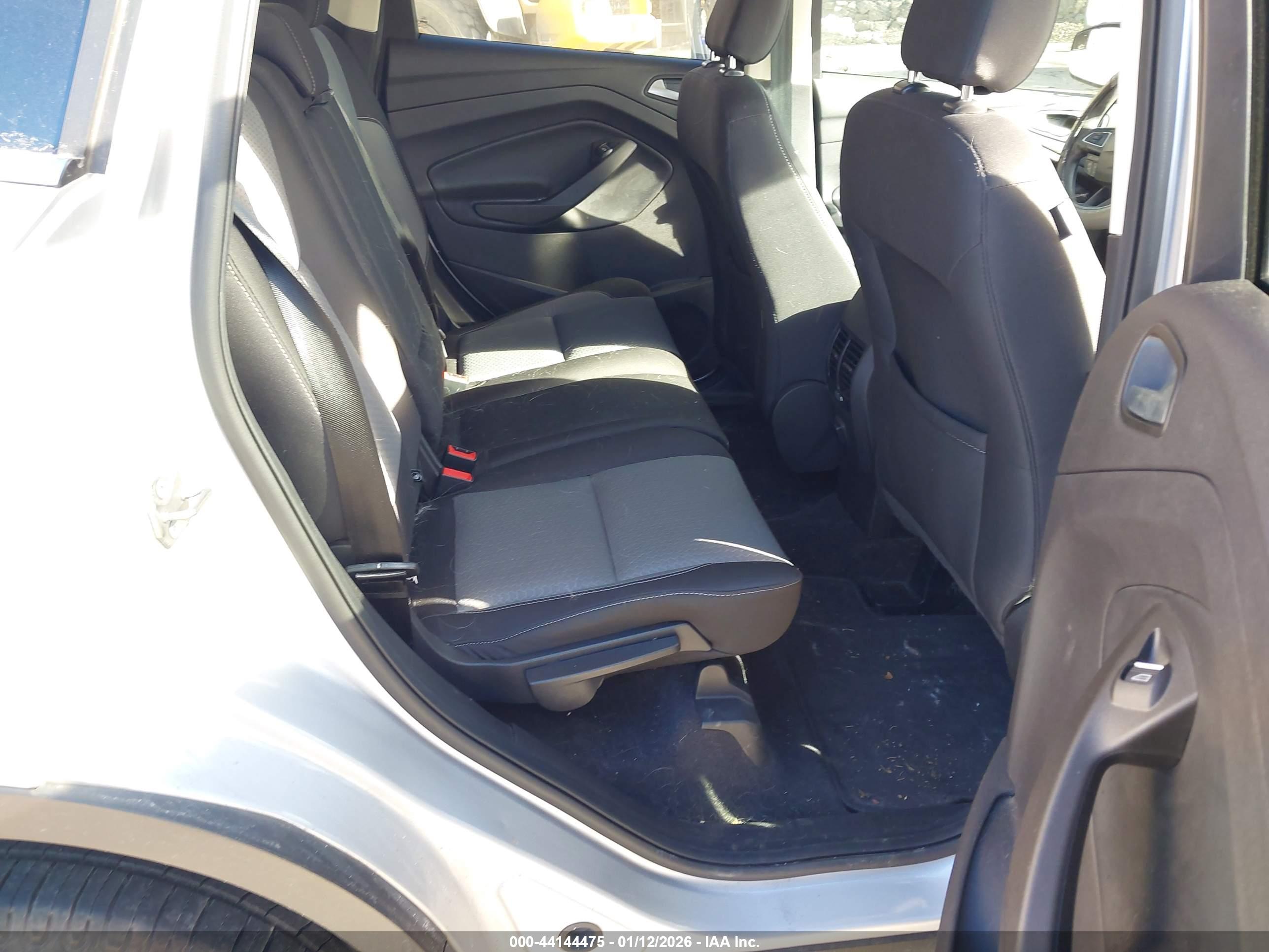 FORD ESCAPE image 8