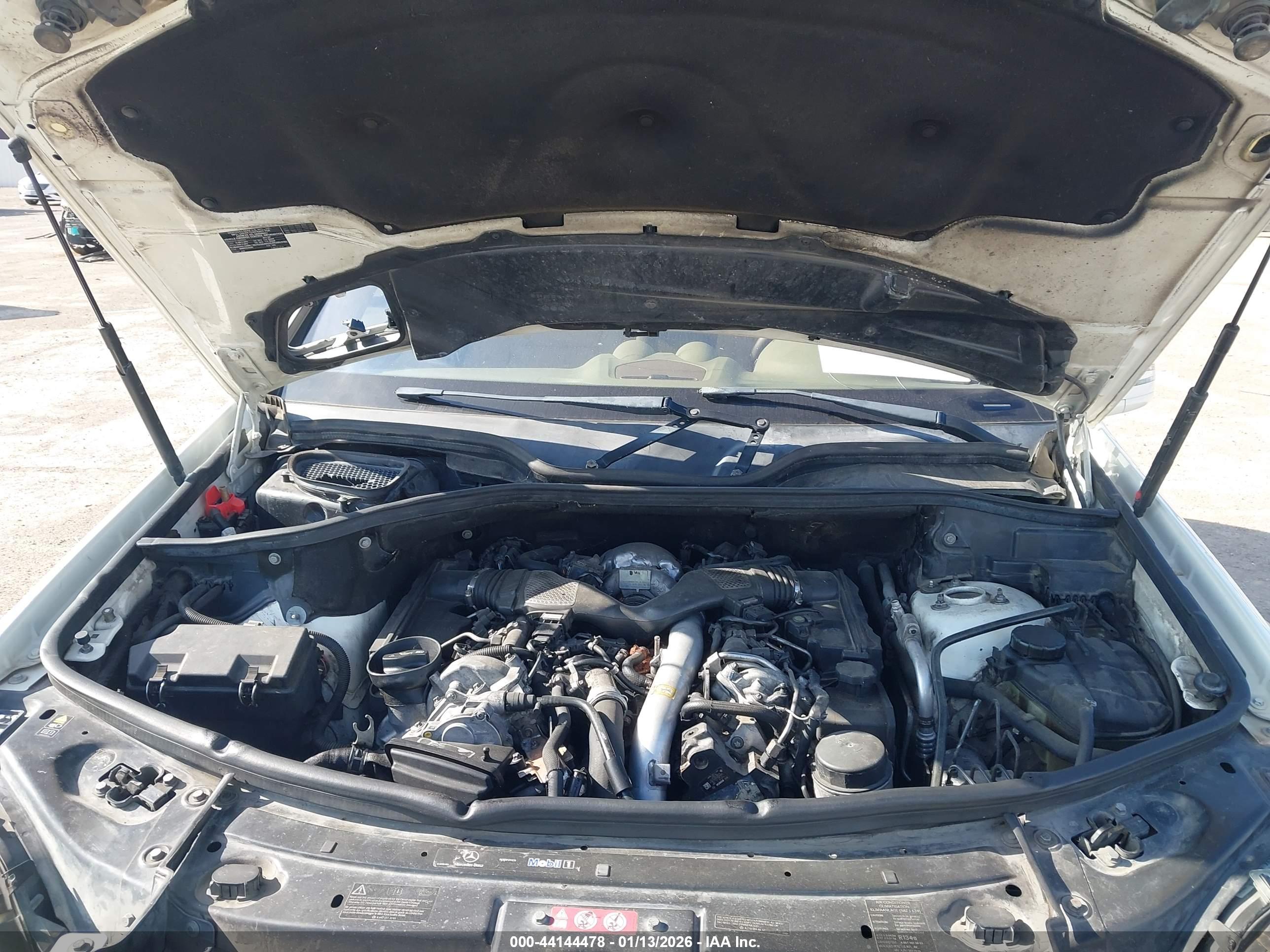 MERCEDES-BENZ ML image 10