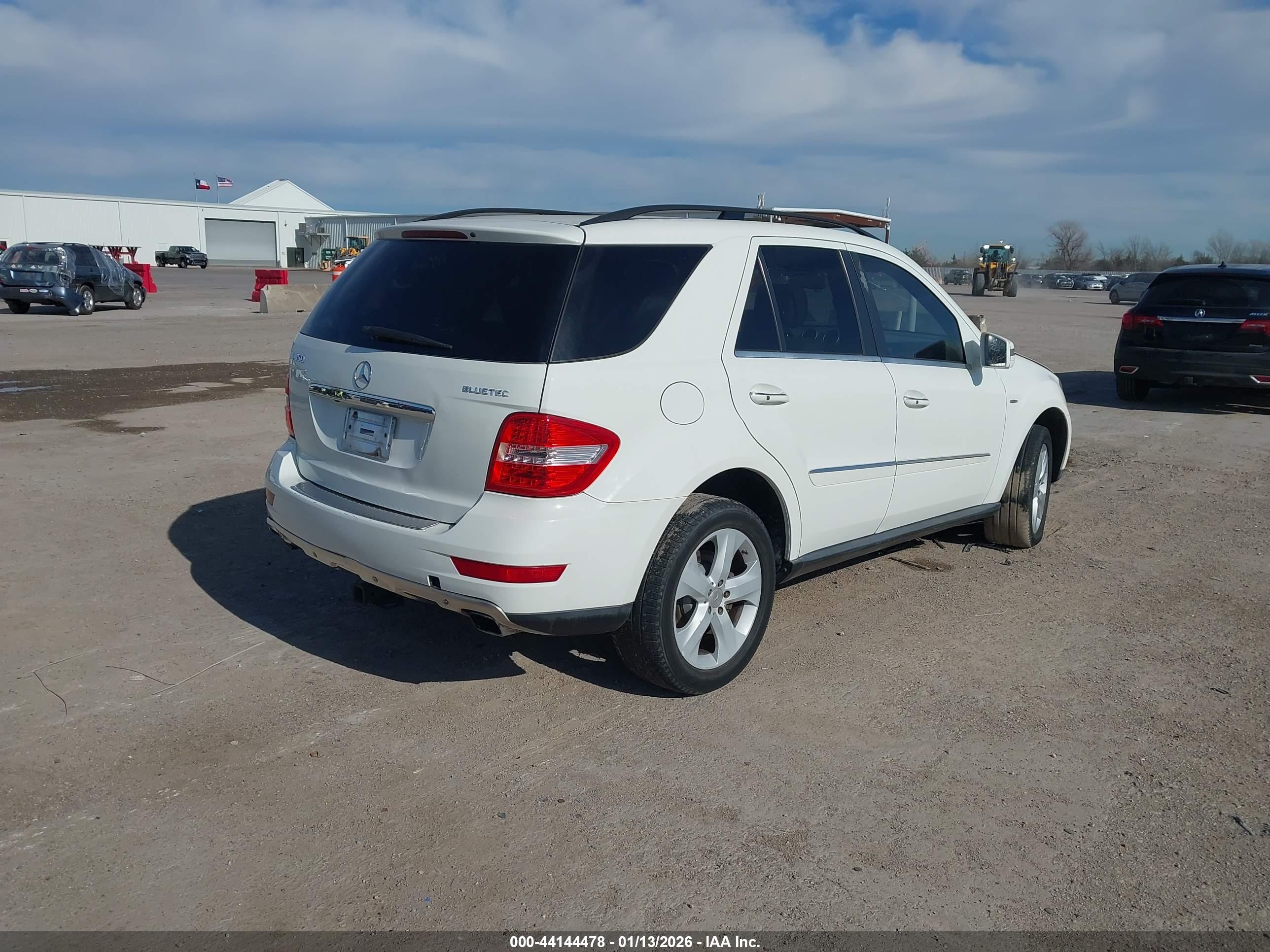 MERCEDES-BENZ ML image 4