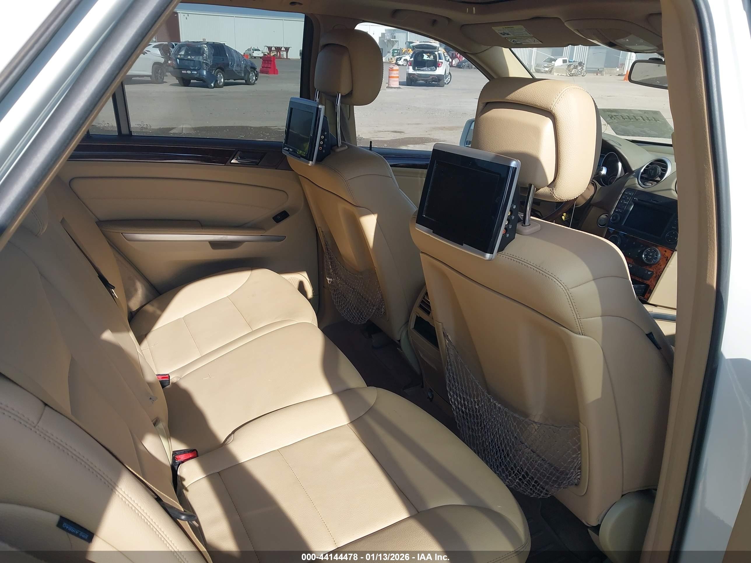 MERCEDES-BENZ ML image 8