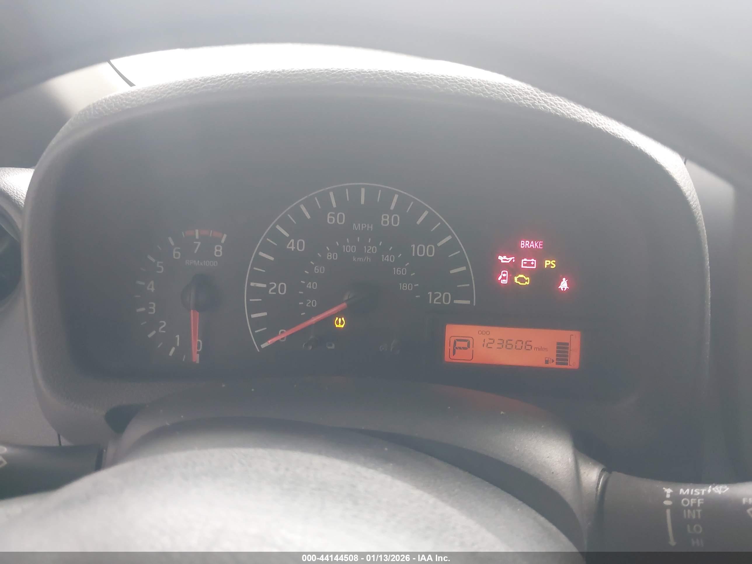 NISSAN NV200 image 7
