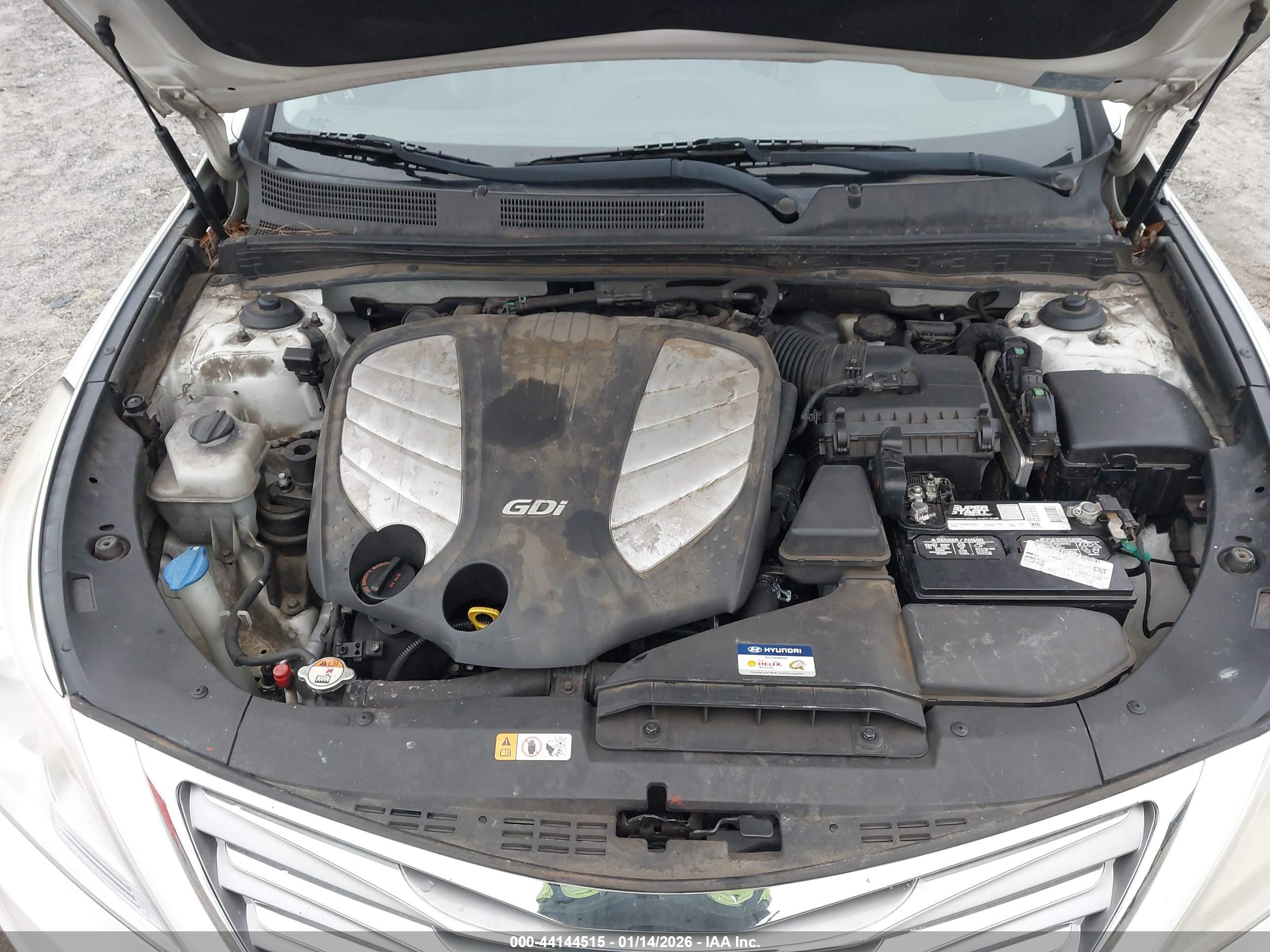 HYUNDAI AZERA image 10