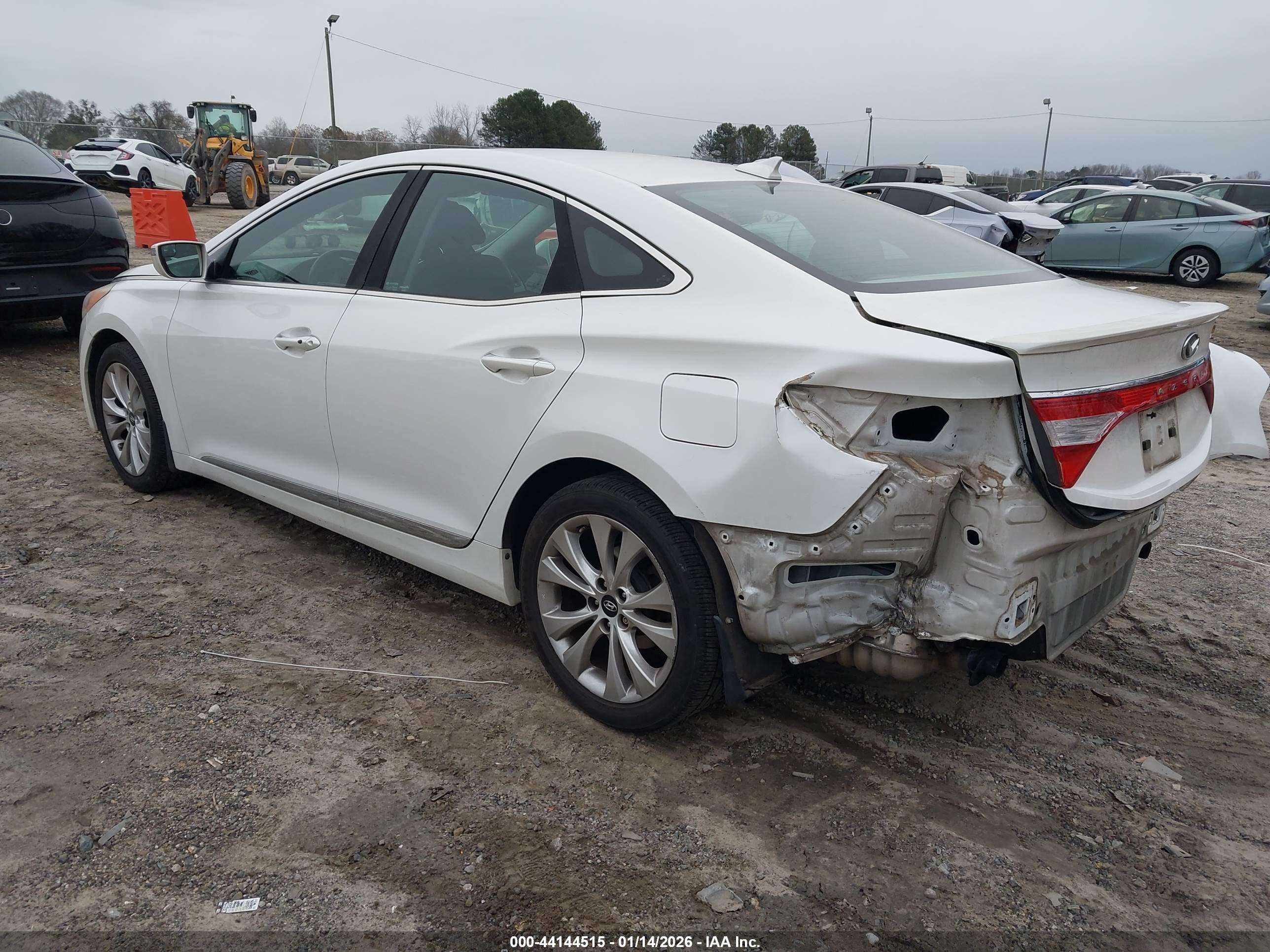 HYUNDAI AZERA image 3
