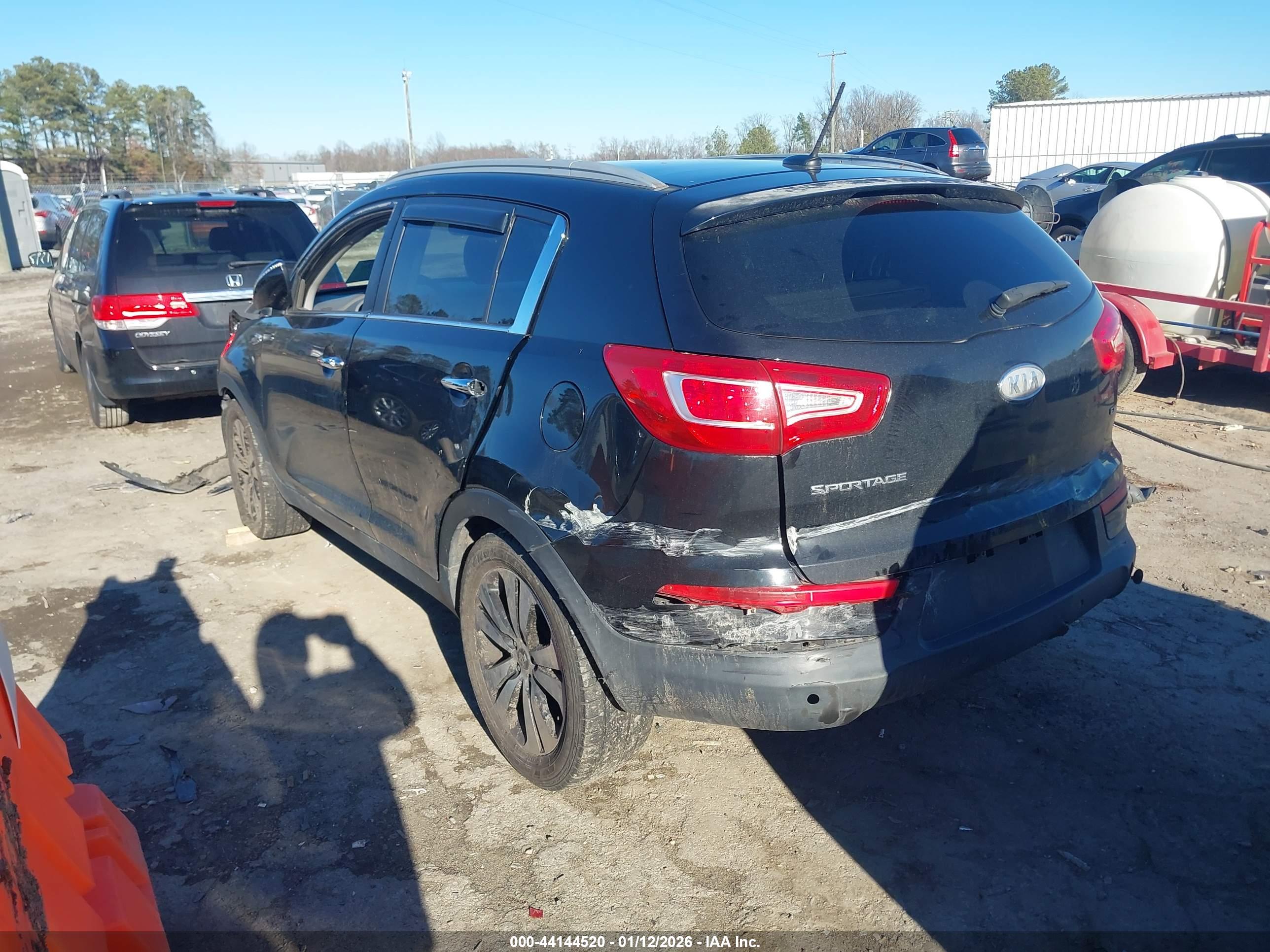 KIA SPORTAGE image 3