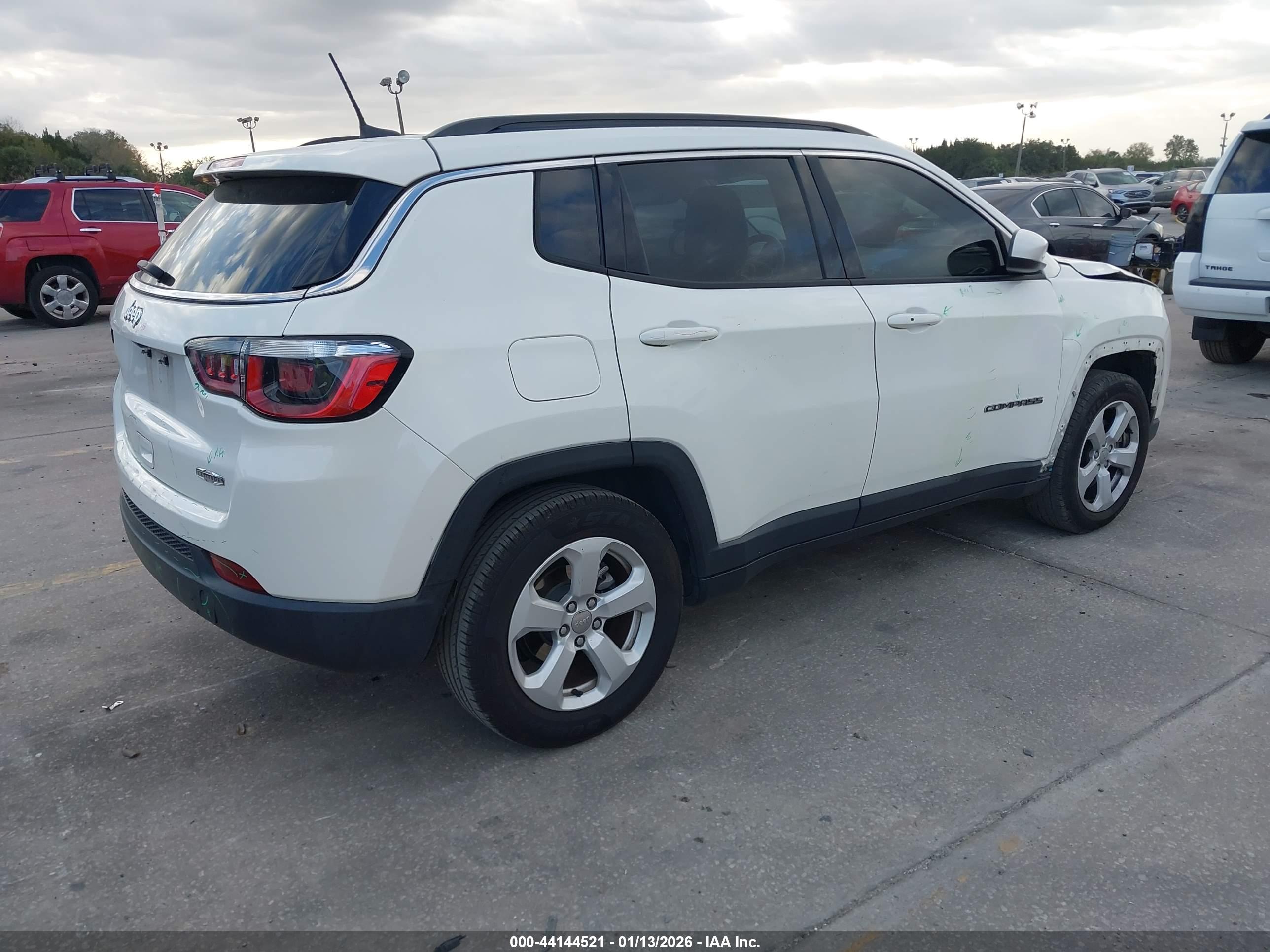 JEEP COMPASS image 4