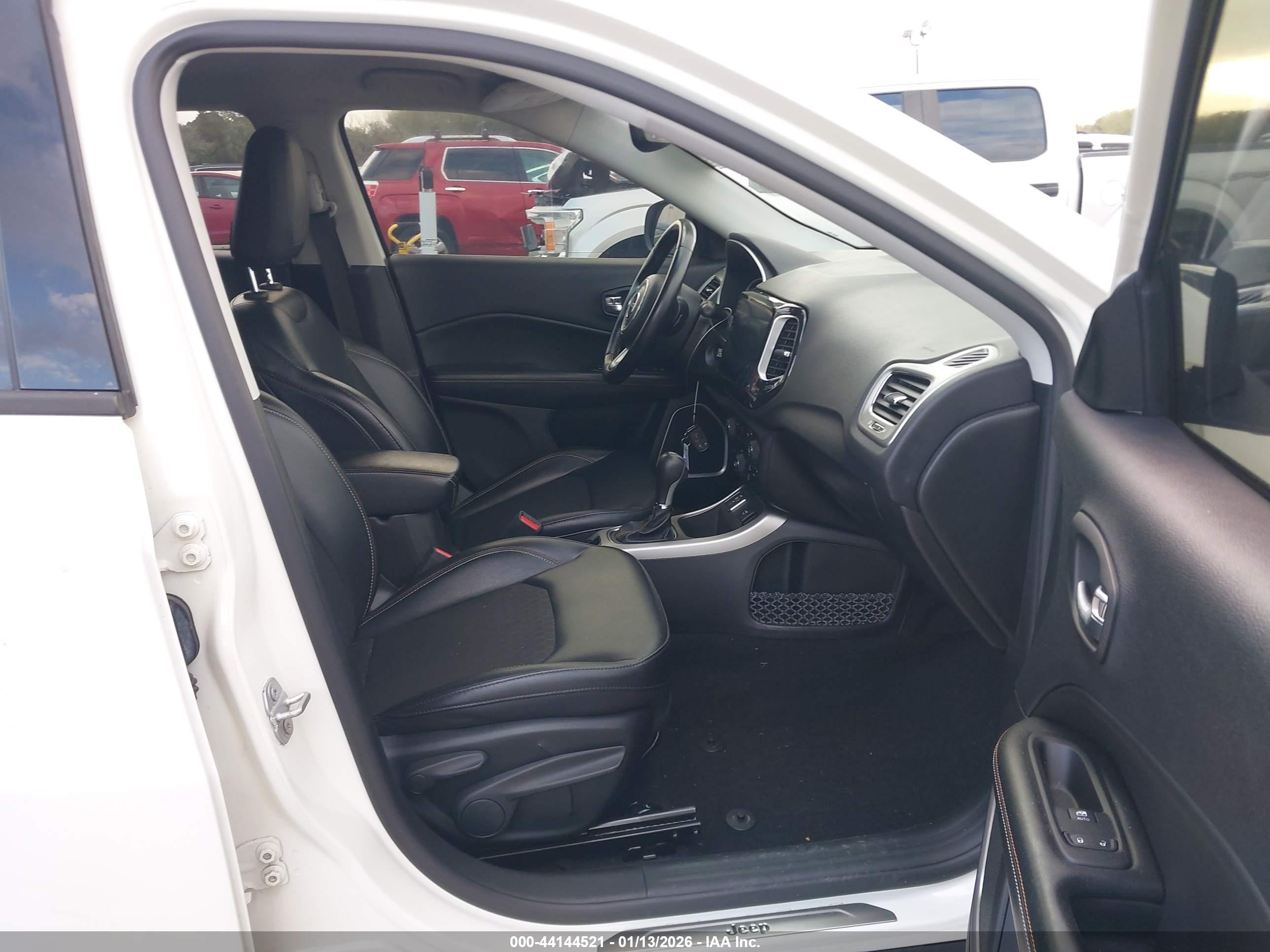 JEEP COMPASS image 5