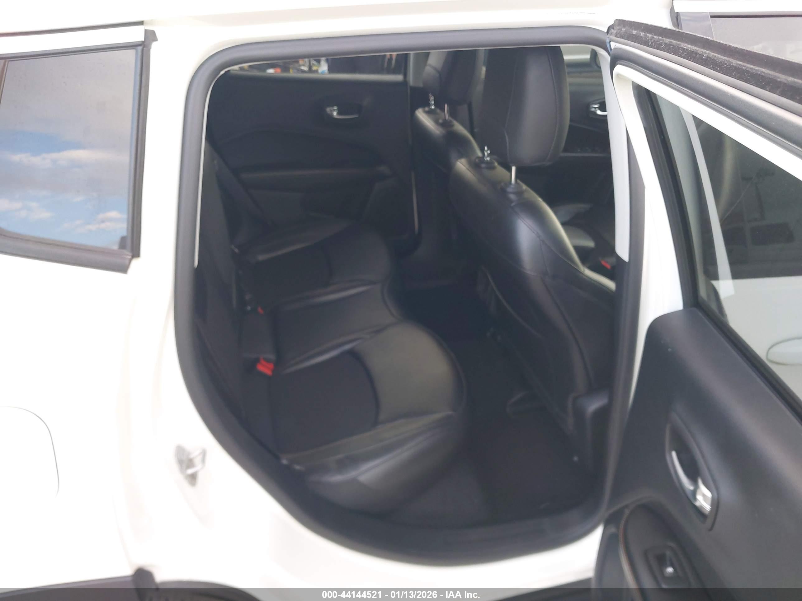 JEEP COMPASS image 8