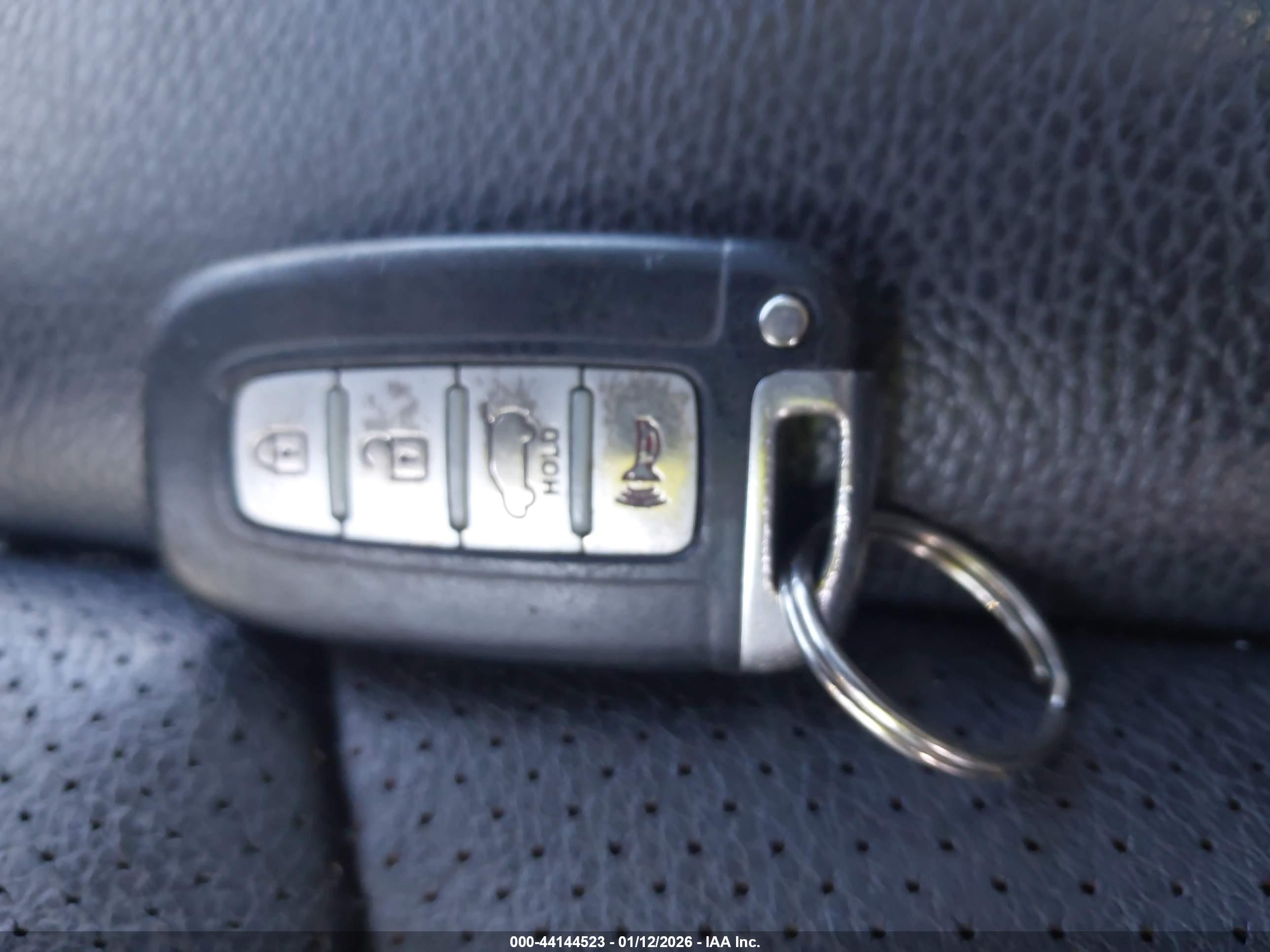 KIA SORENTO image 11