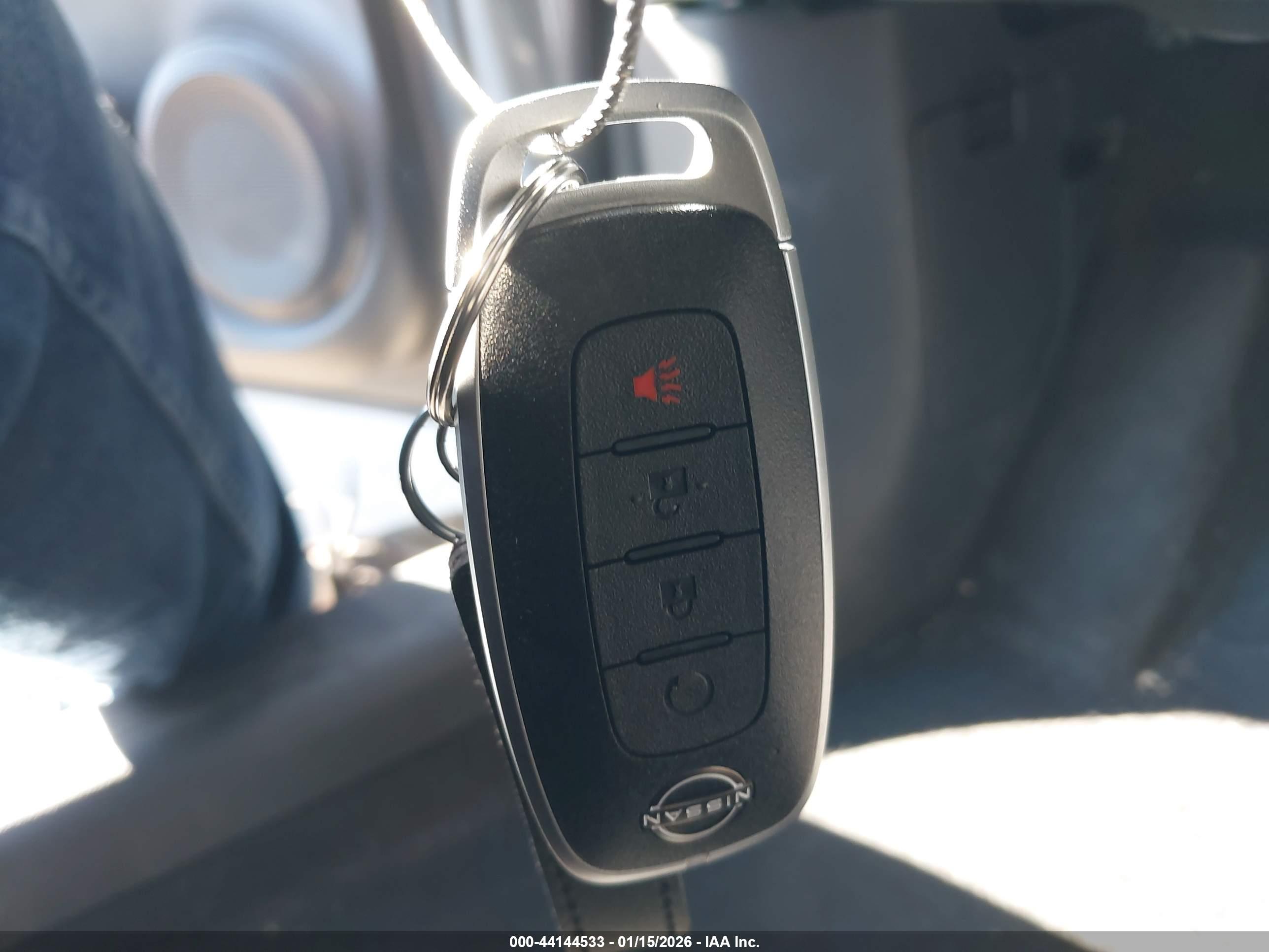 NISSAN KICKS image 11