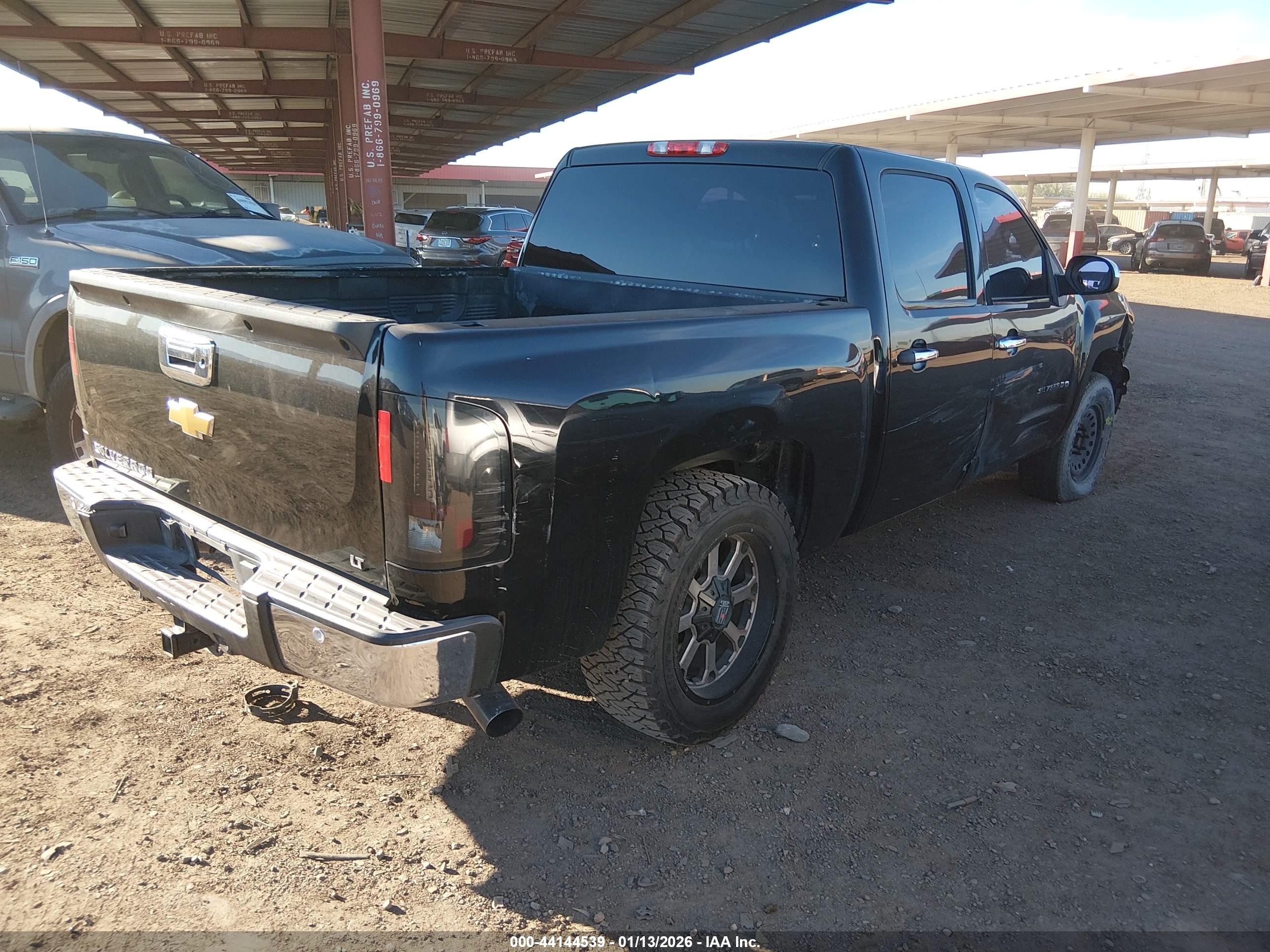 CHEVROLET SILVERADO image 4