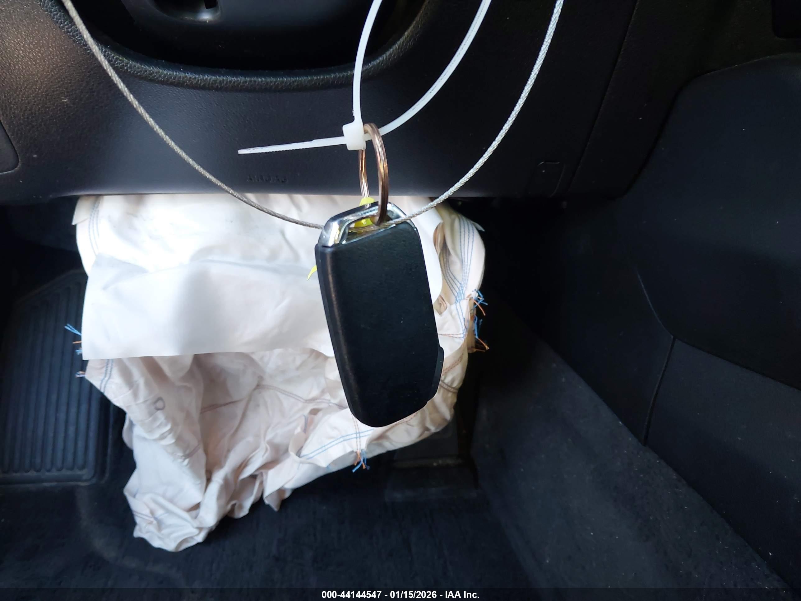 KIA K5 image 11