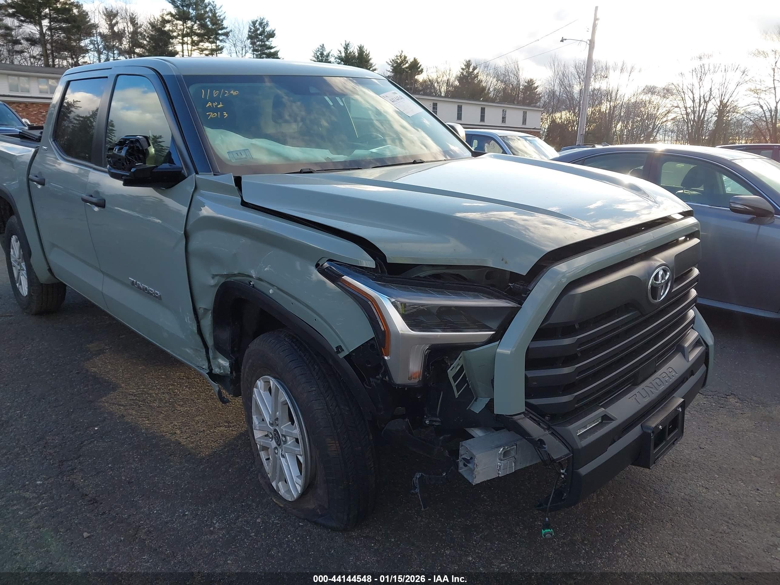 TOYOTA TUNDRA image 6
