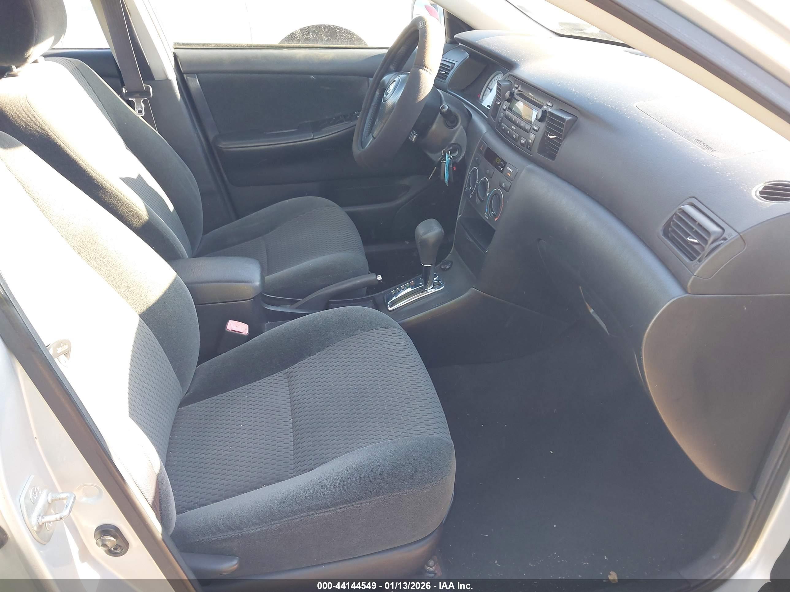 TOYOTA COROLLA image 5