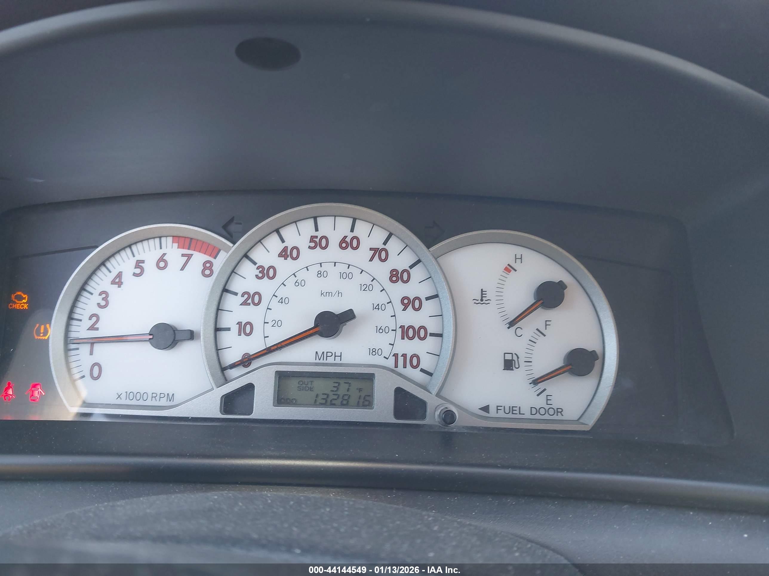TOYOTA COROLLA image 7