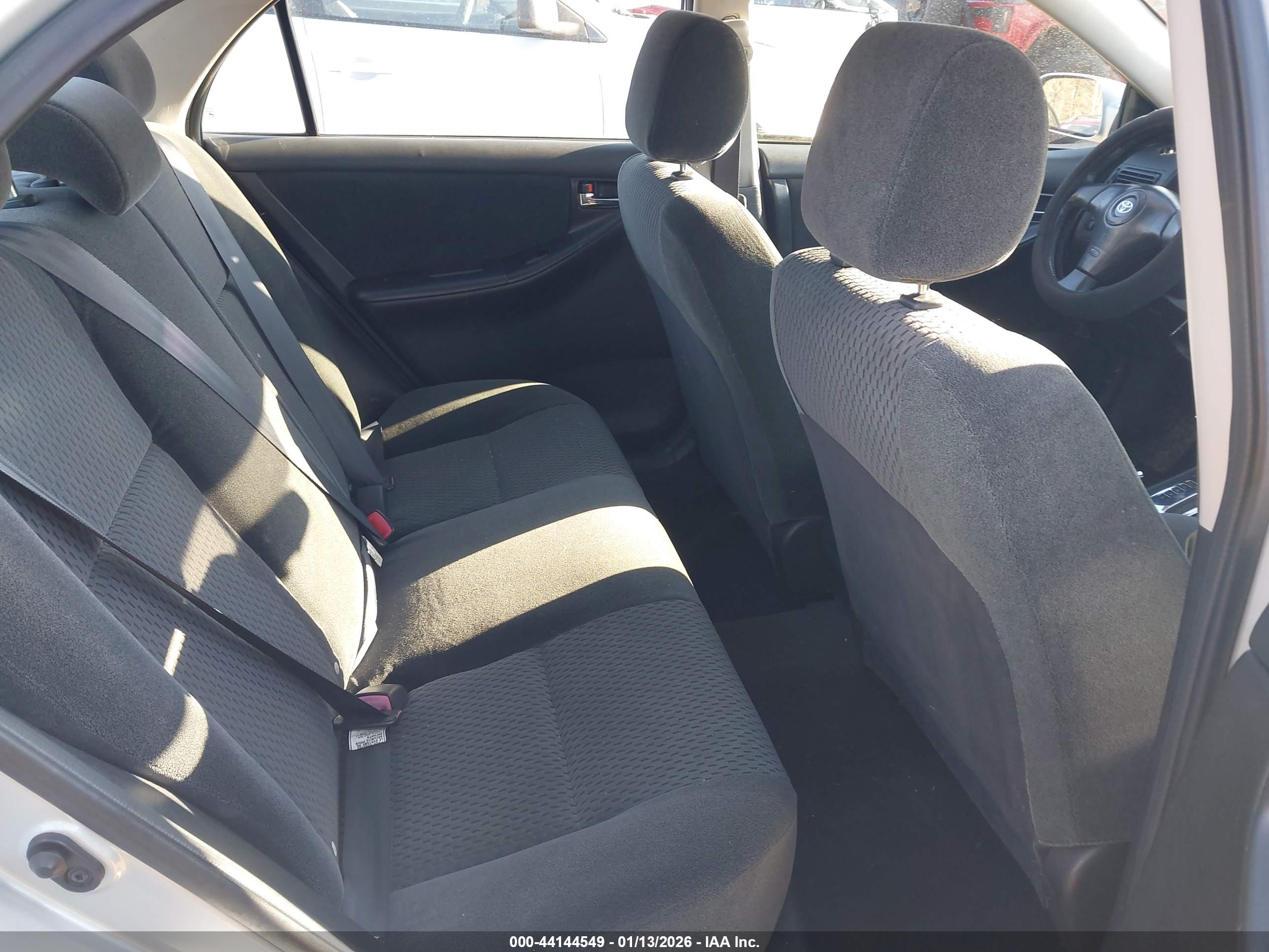TOYOTA COROLLA image 8