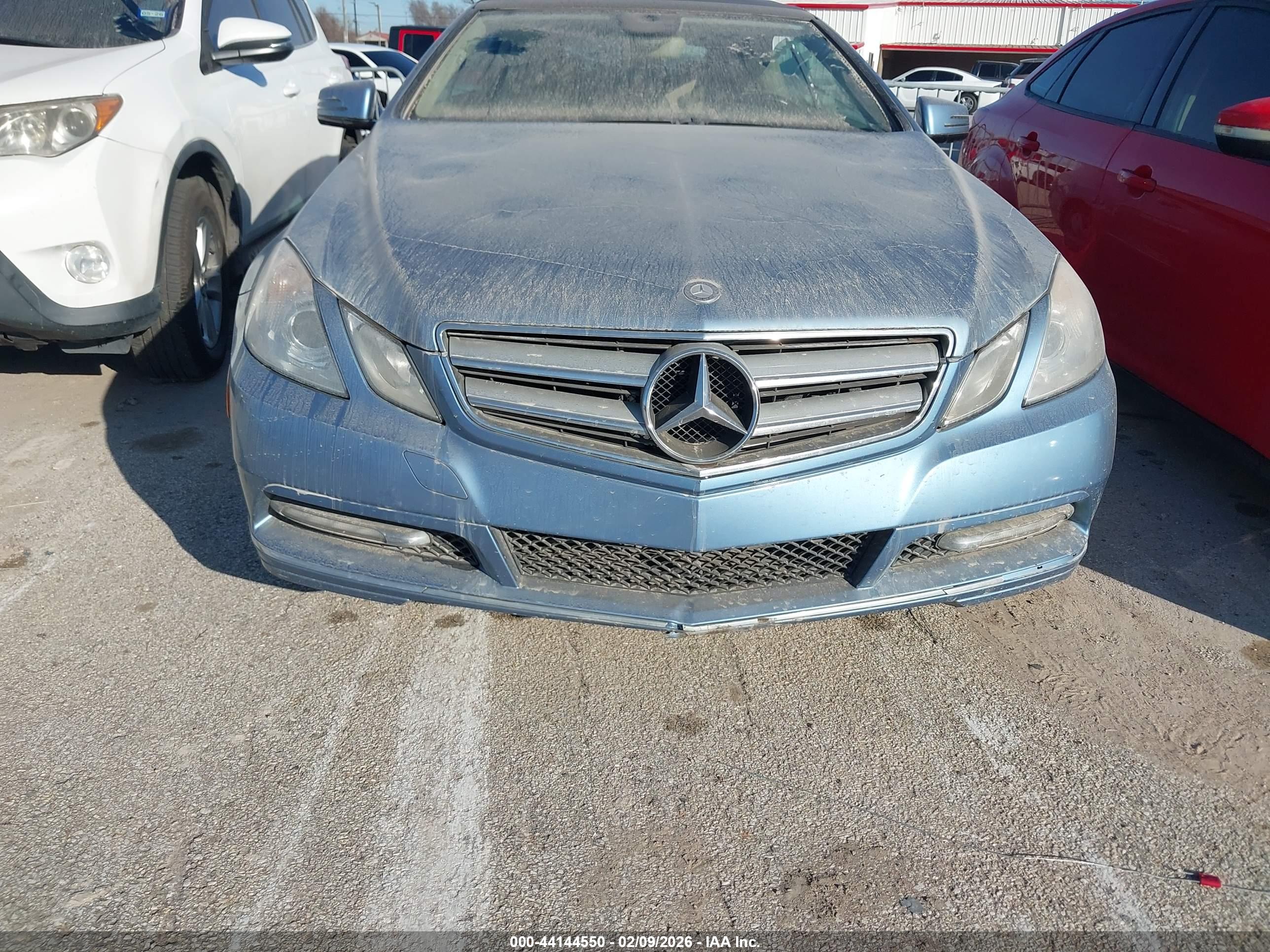 MERCEDES-BENZ E image 6