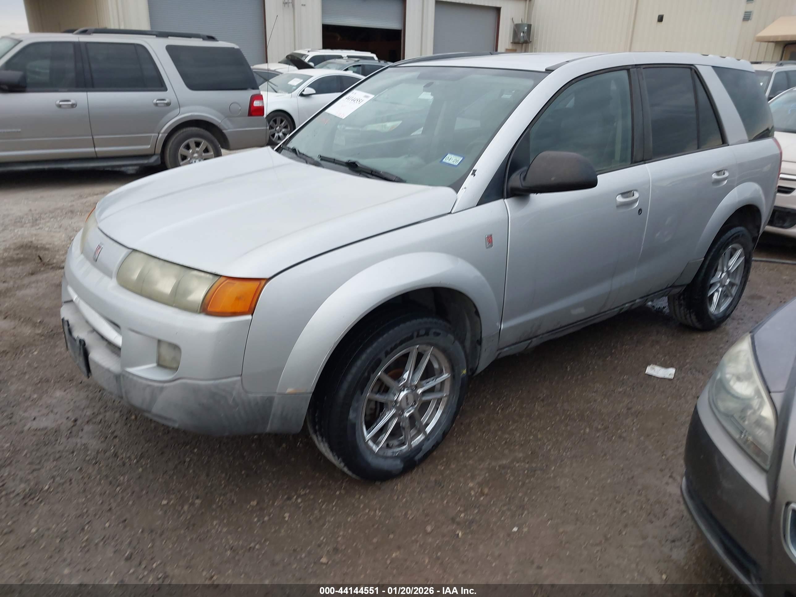 SATURN VUE image 2